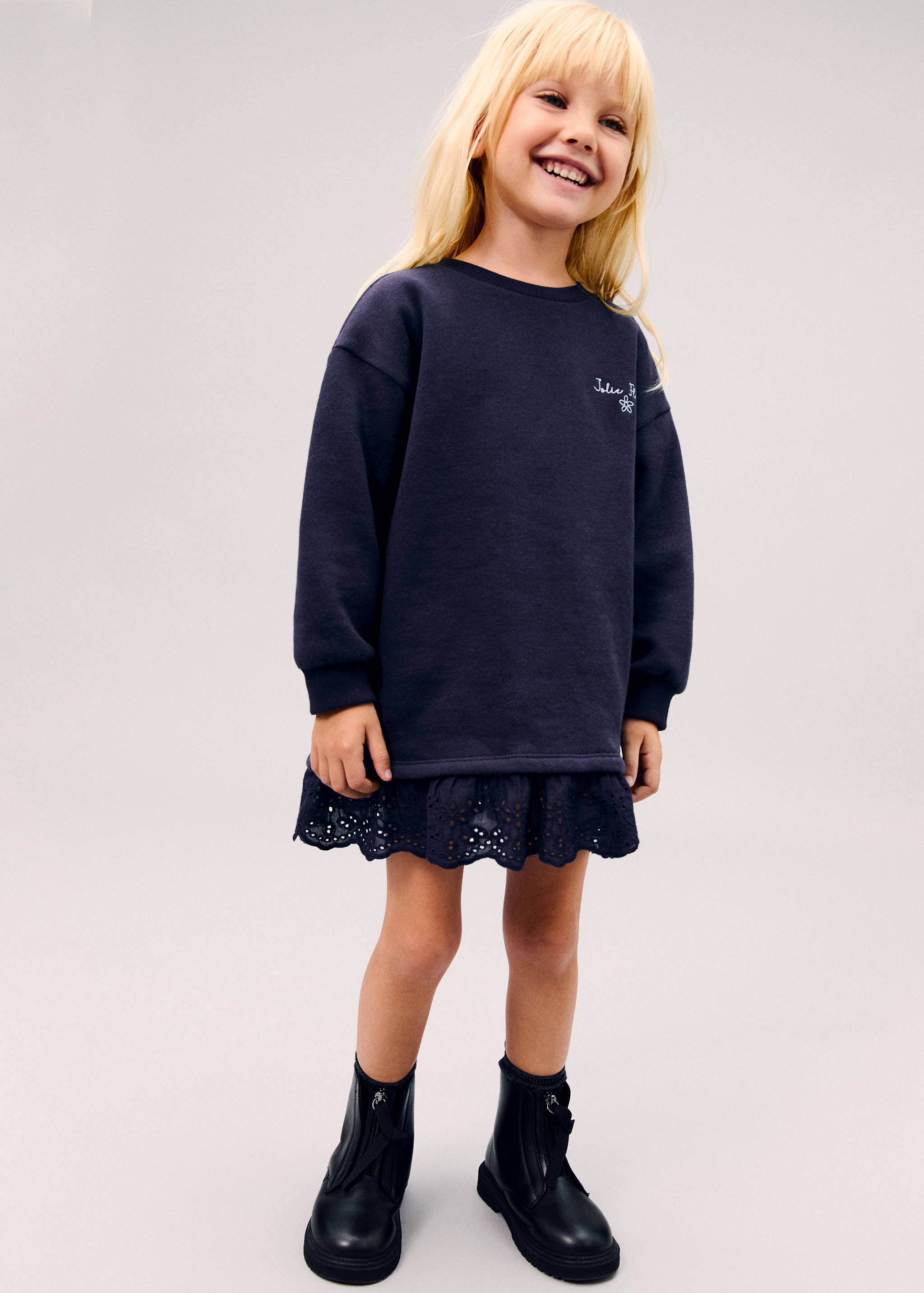 Embroidered sweatshirt dress - Details of the article 5