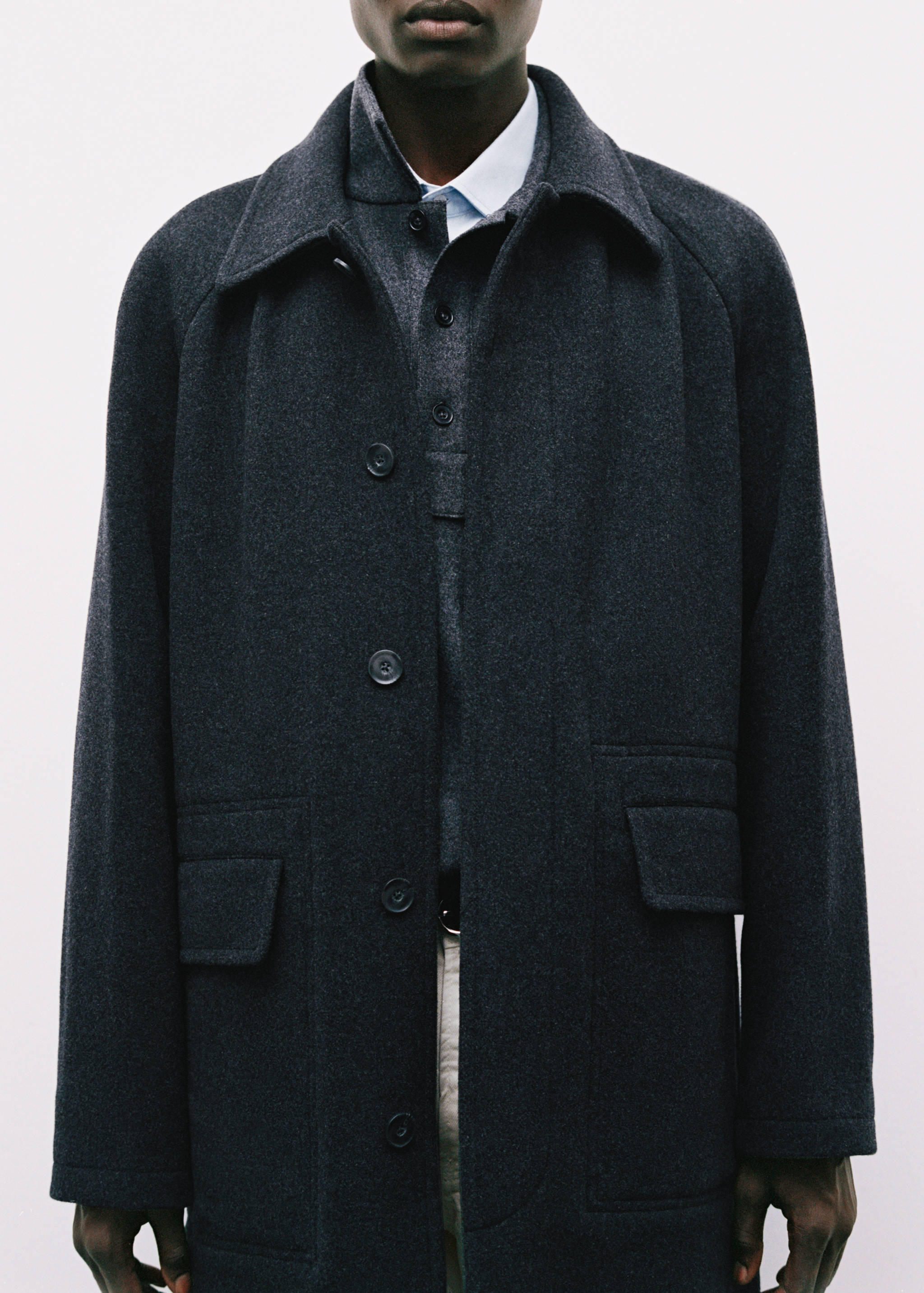 Pocketed wool coat - Details of the article 5