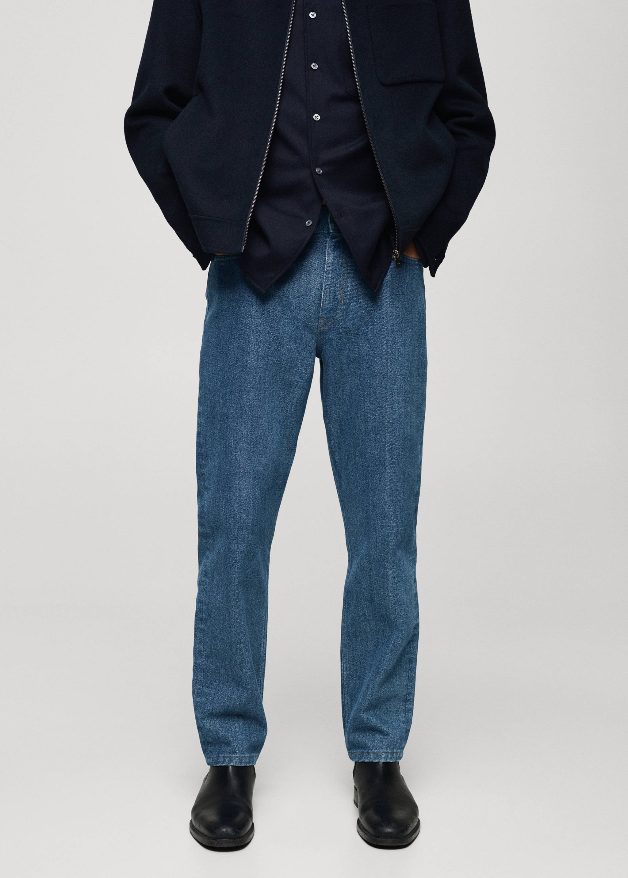 中等水洗修身牛仔裤 - null