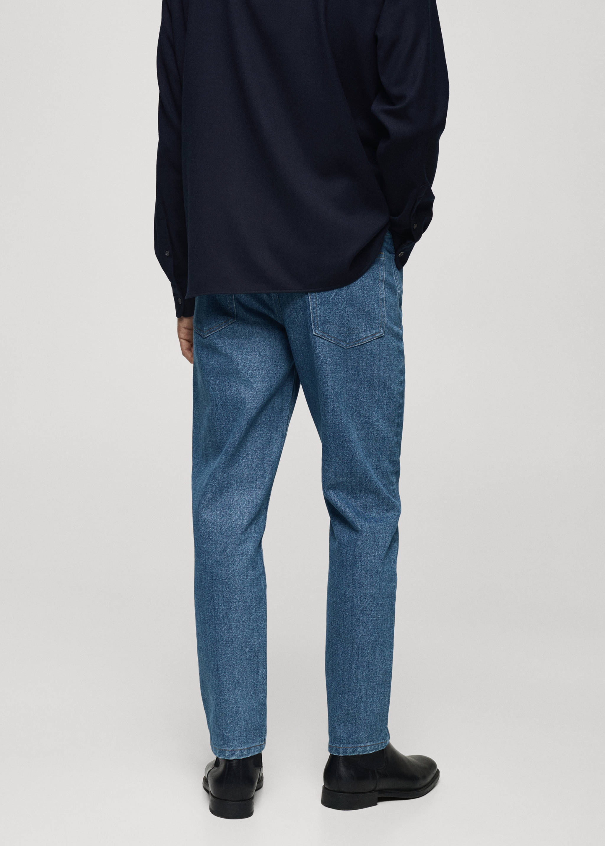 中等水洗修身牛仔裤 - null