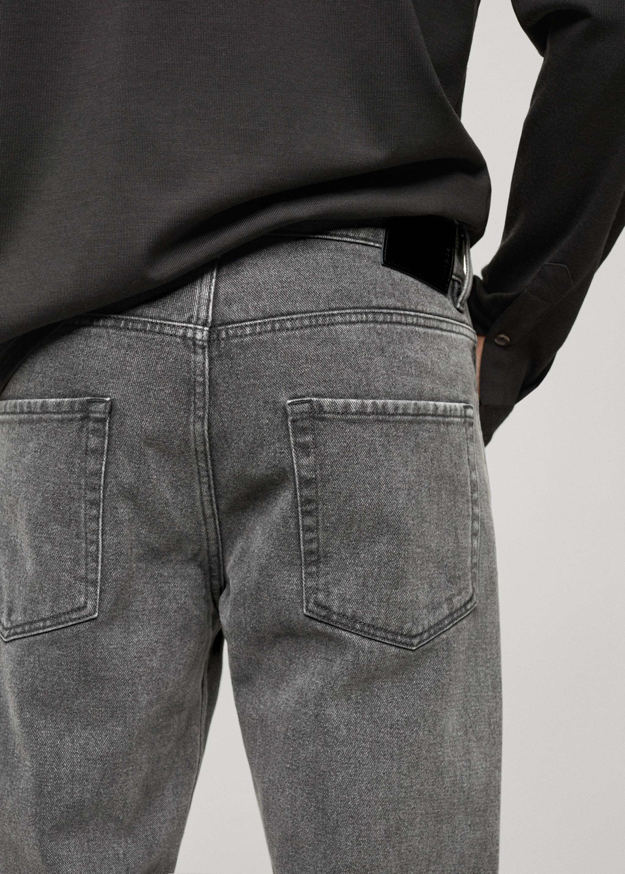 修身灰色水洗牛仔裤 - null