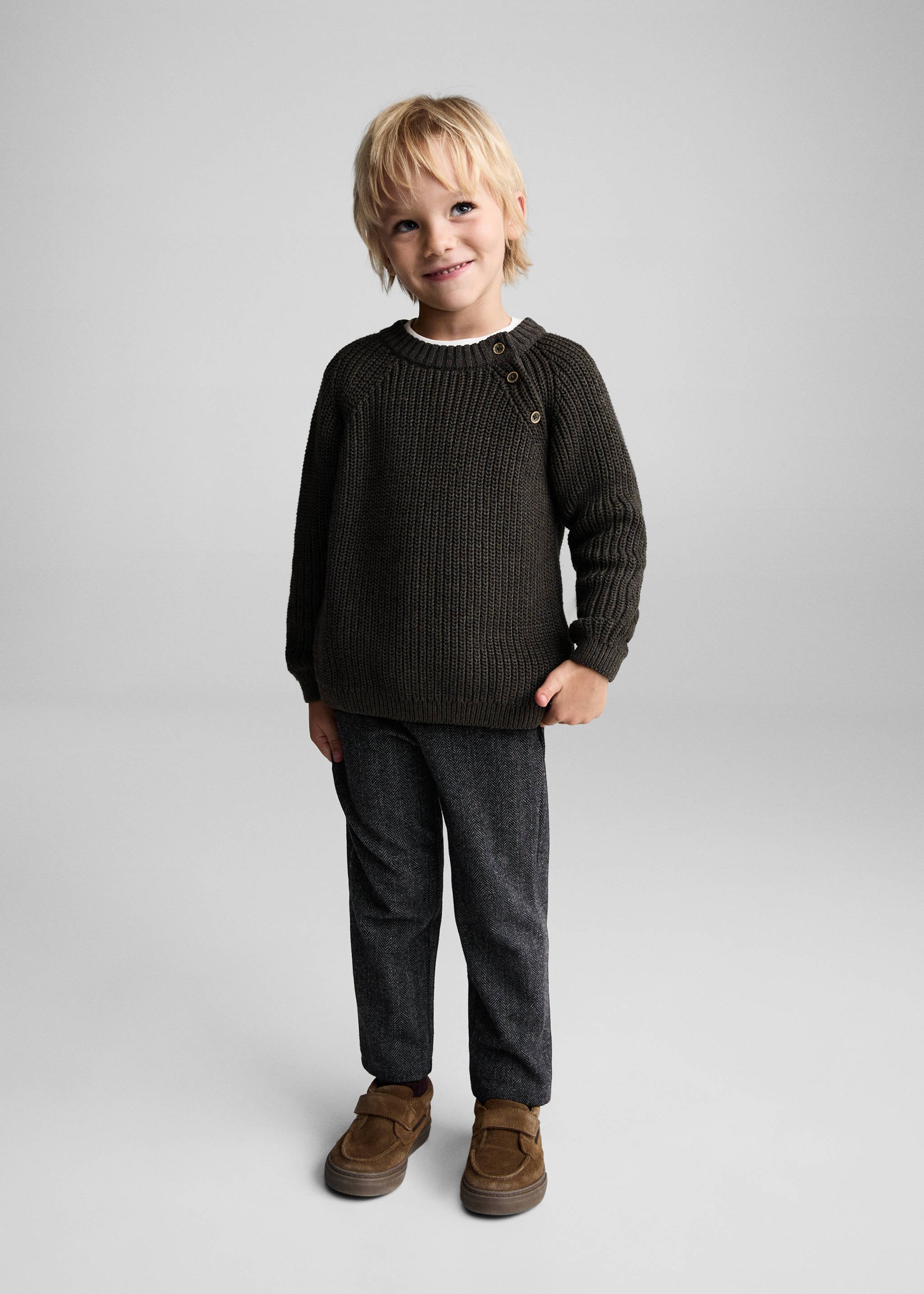 Buttons detail knit sweater - General plane