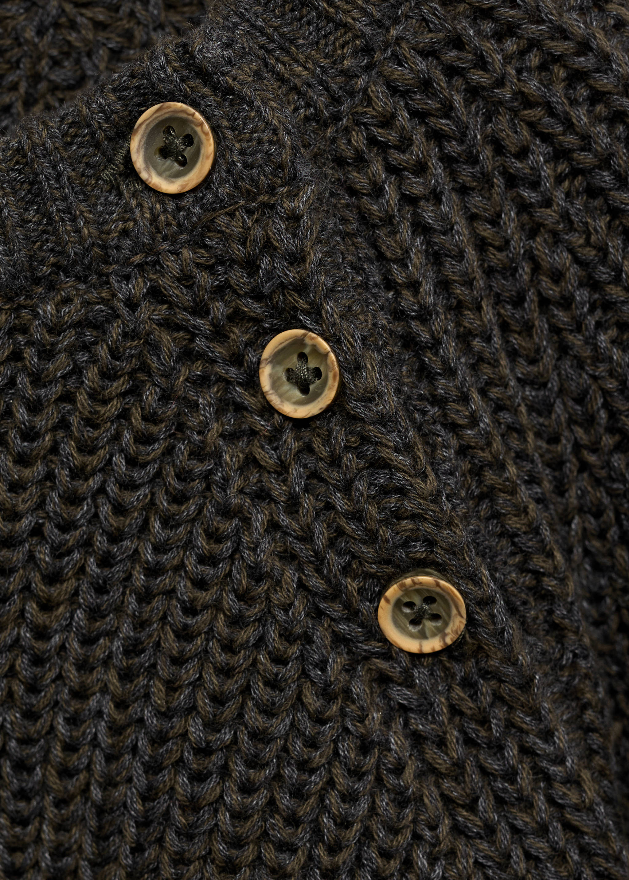 Buttons detail knit sweater - Details of the article 8