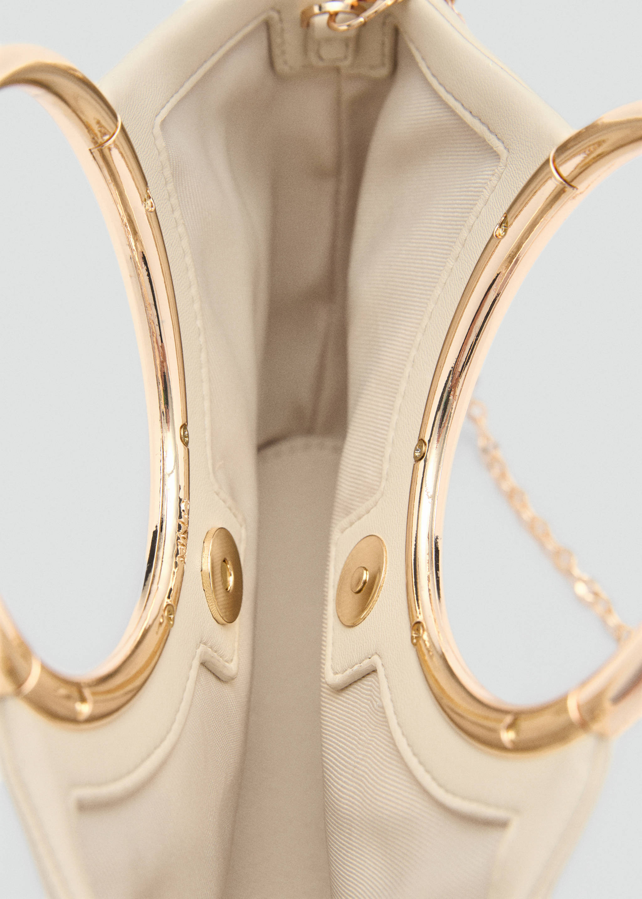 Handbag with metallic details - Details of the article 2