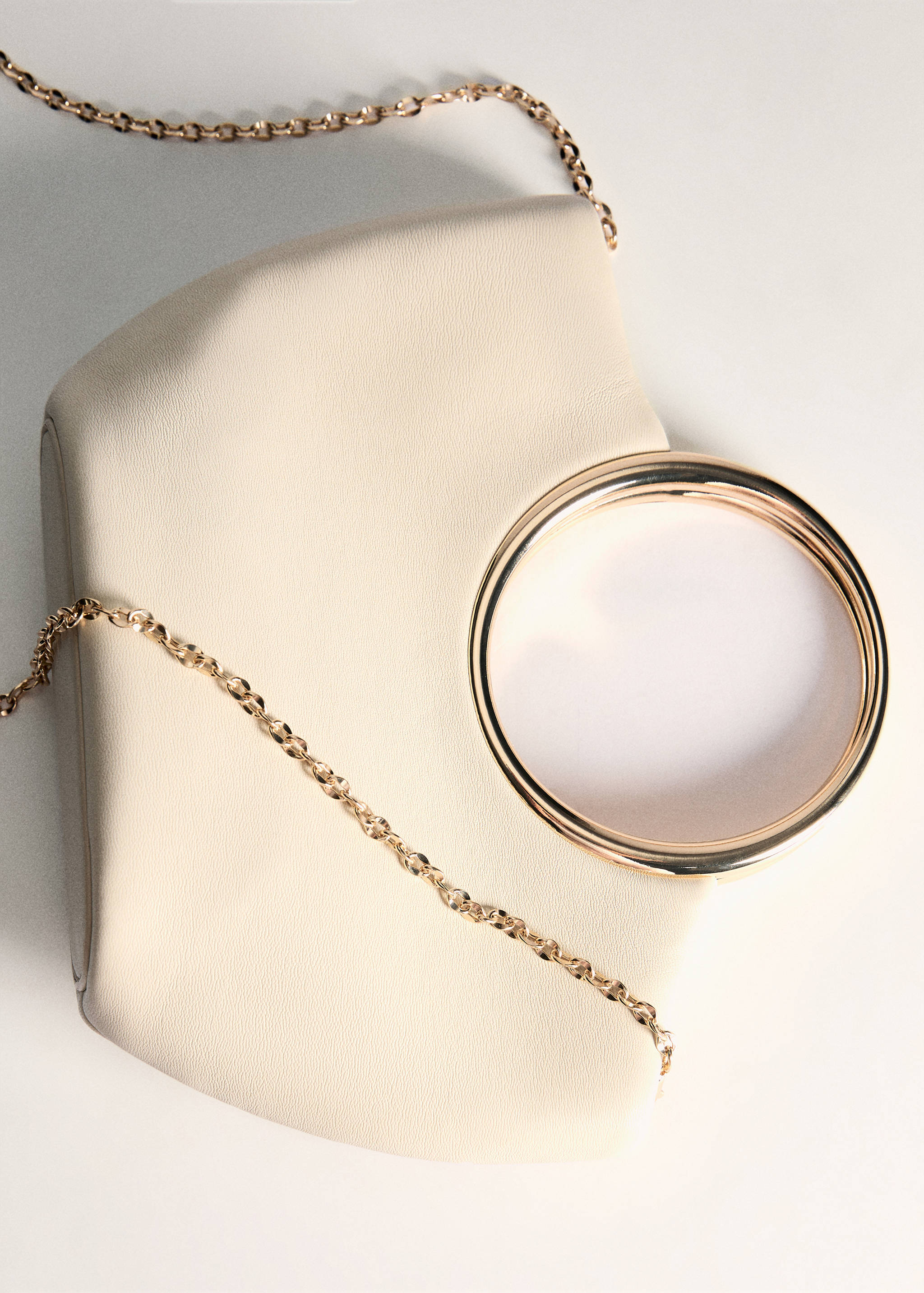 Handbag with metallic details - Details of the article 5