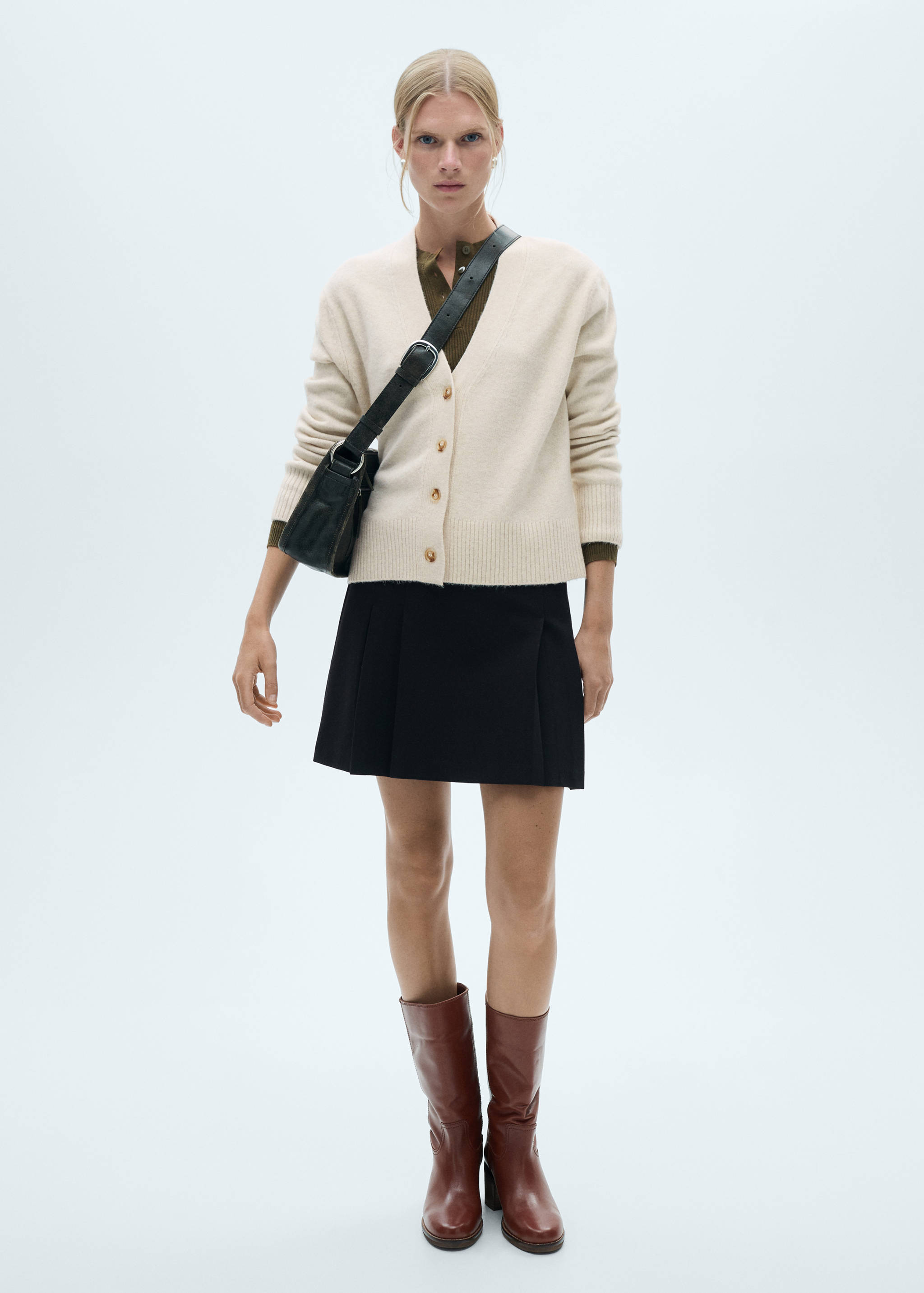 Button knit cardigan - General plane