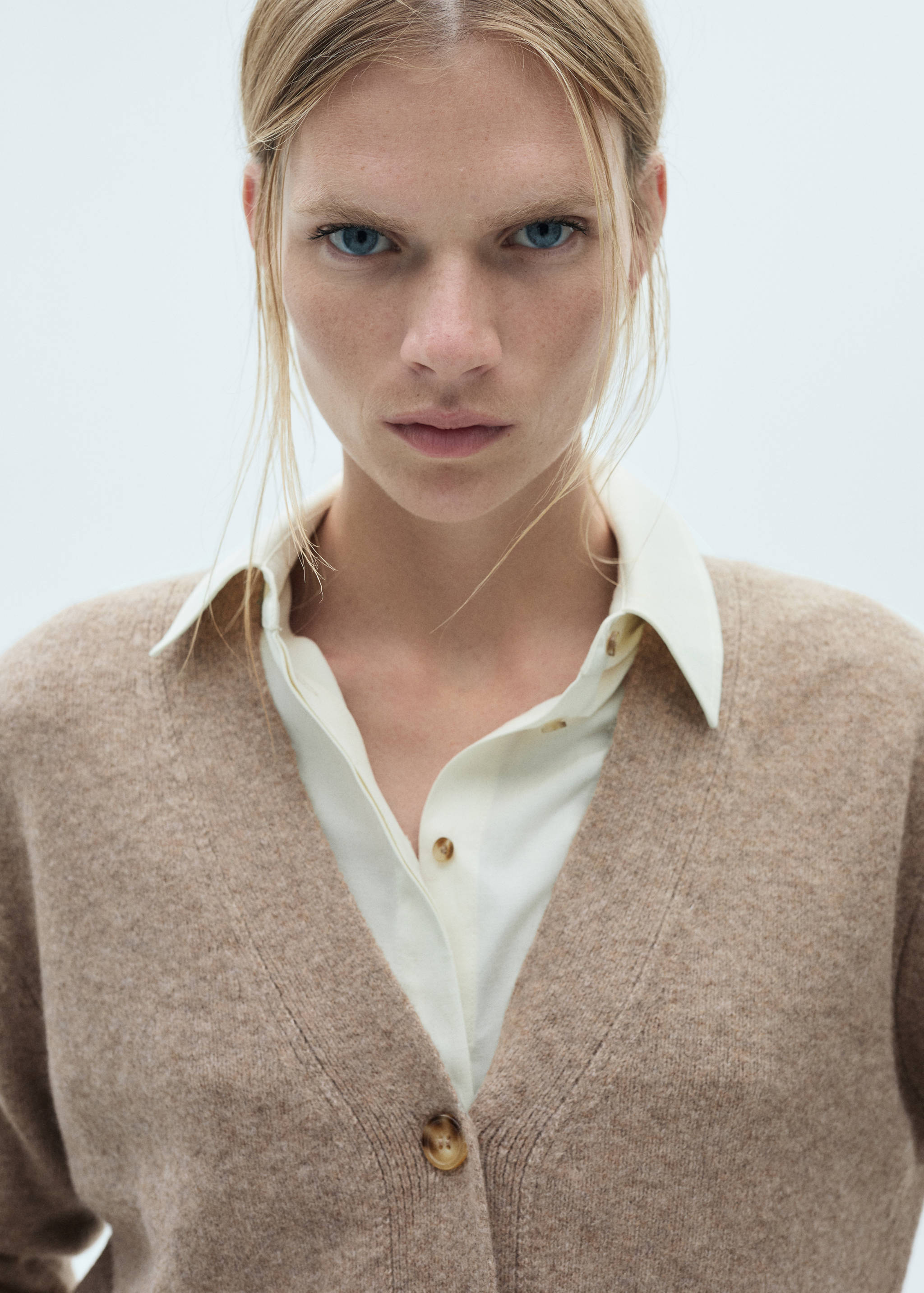 Button knit cardigan - Details of the article 1