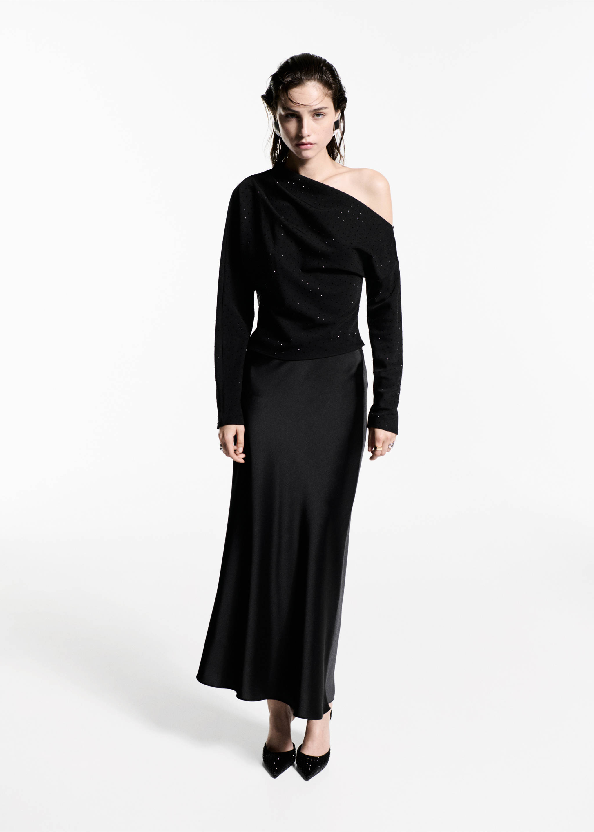 Asymmetrical sequined blouse - General plane, Black. Ref: 77039054-00.