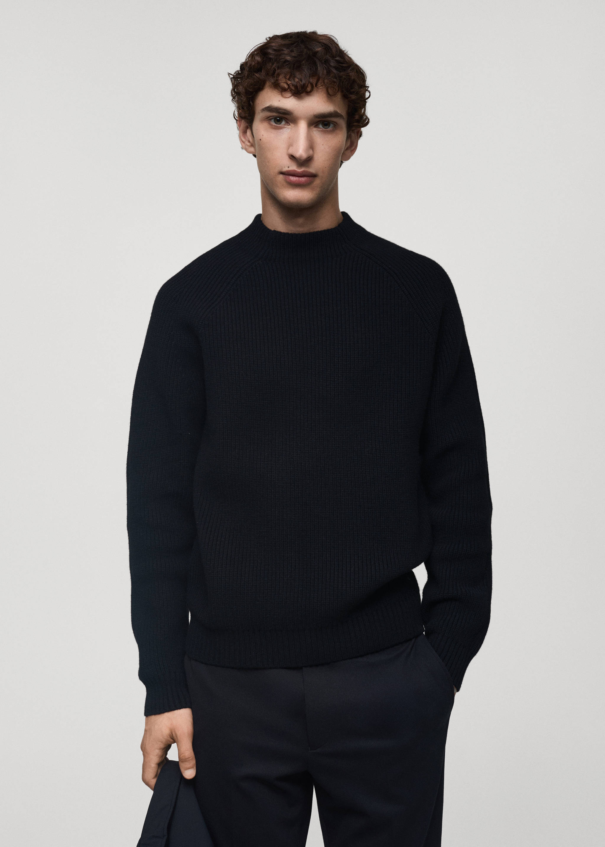 Coolmax® breathable wool-blend sweater - Plan moyen