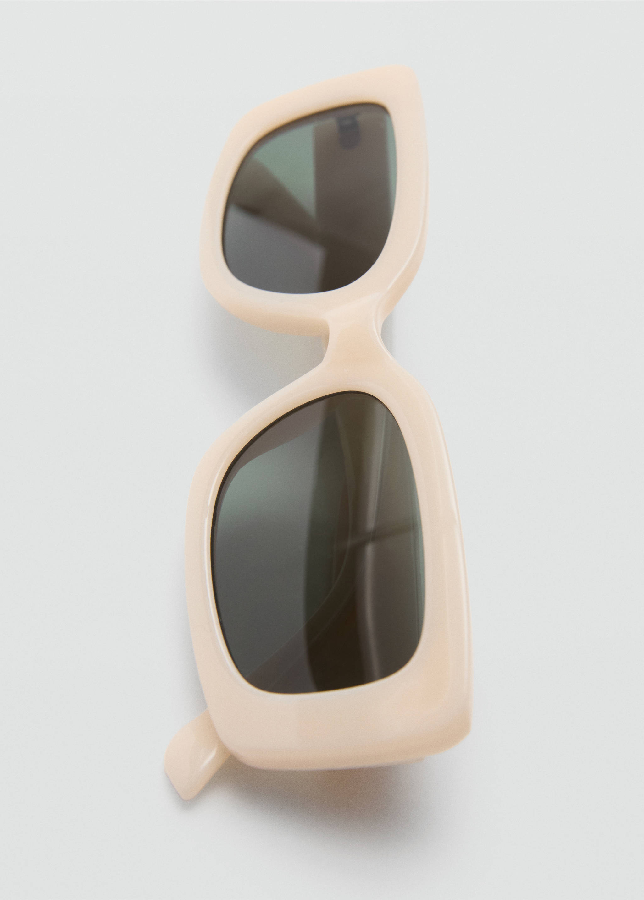 Resin frame sunglasses - Details of the article 2