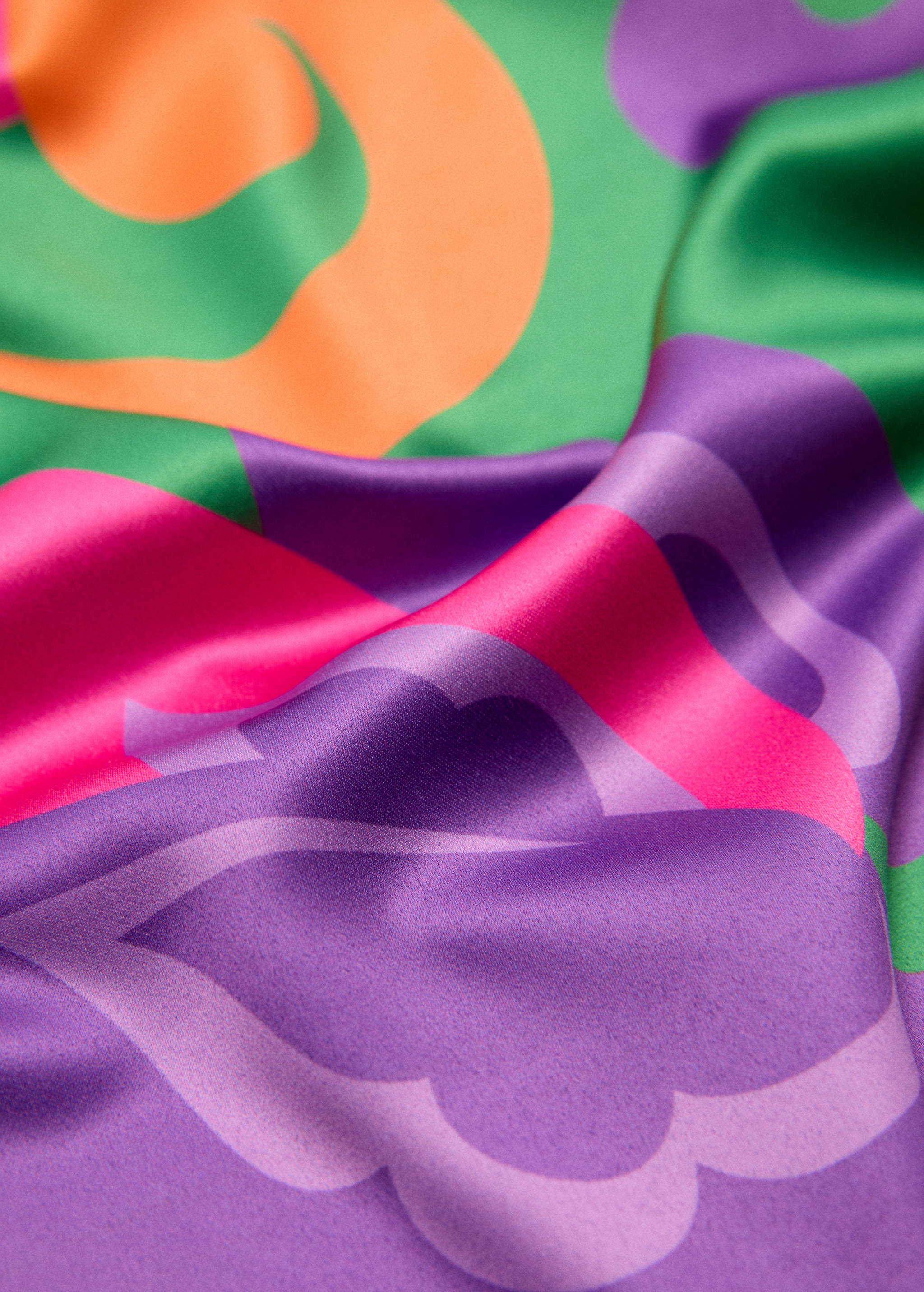 Floral print scarf - Details of the article 1