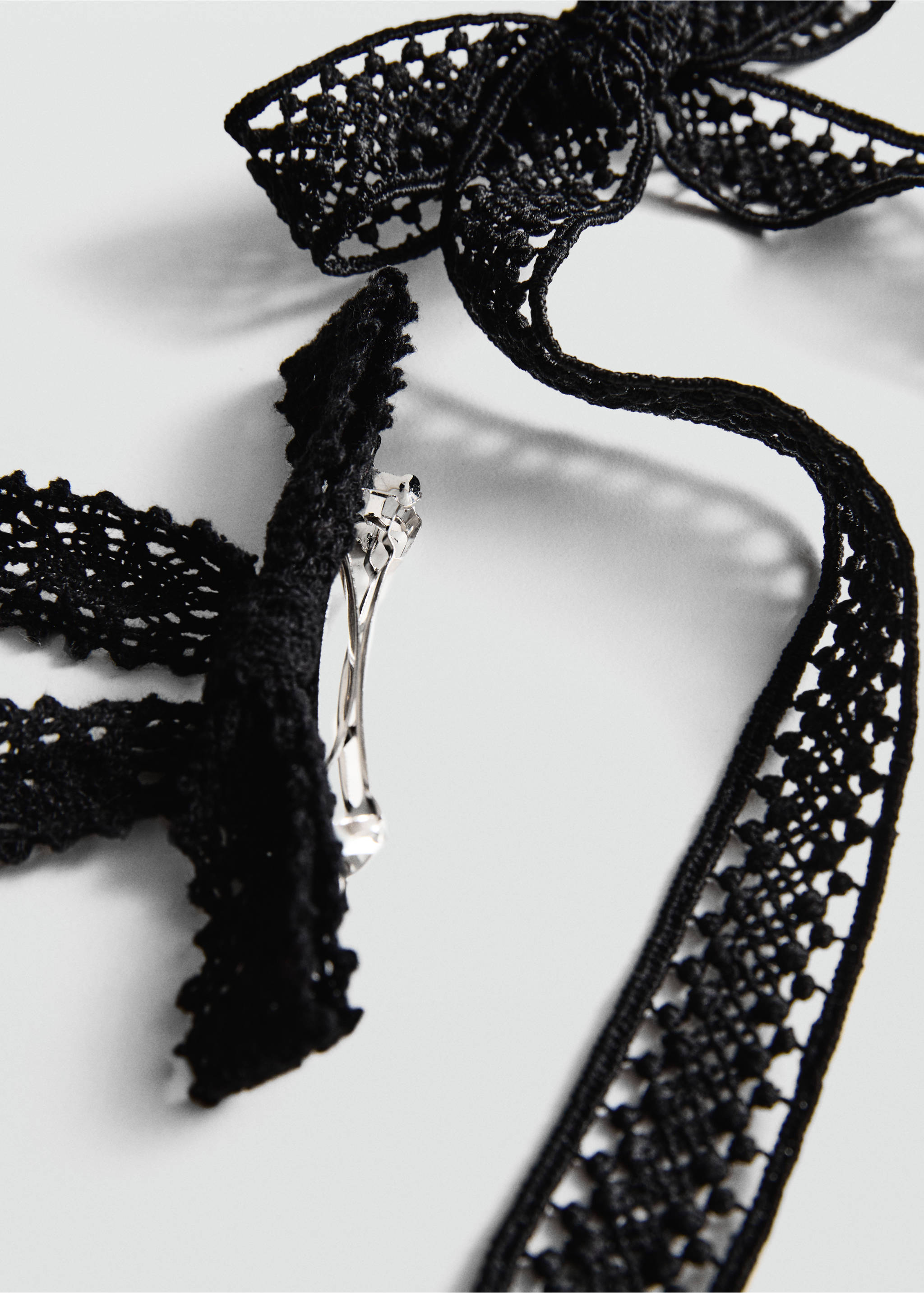 Pack of 2 crochet bow pins - Medium plane, Black. Ref: 77040251-00.