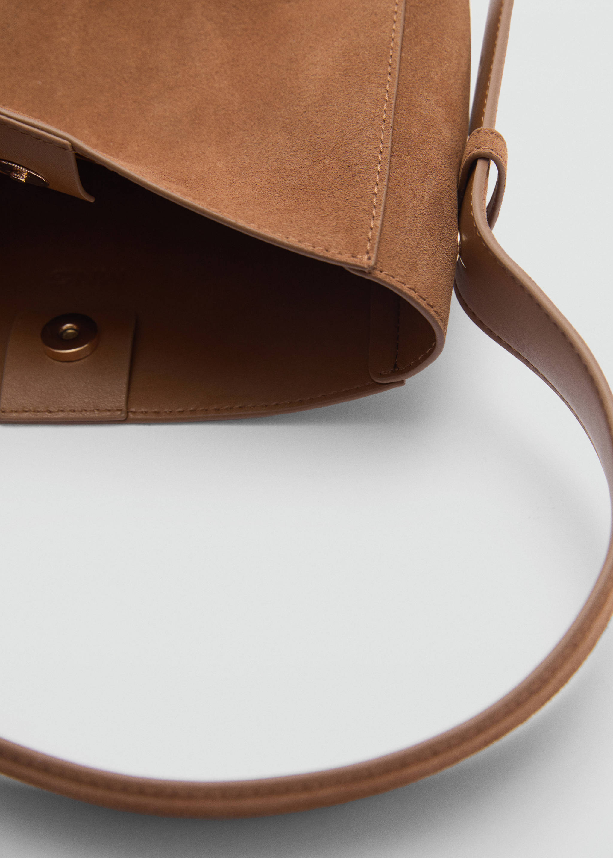 Suede shoulder bag - Details of the article 2