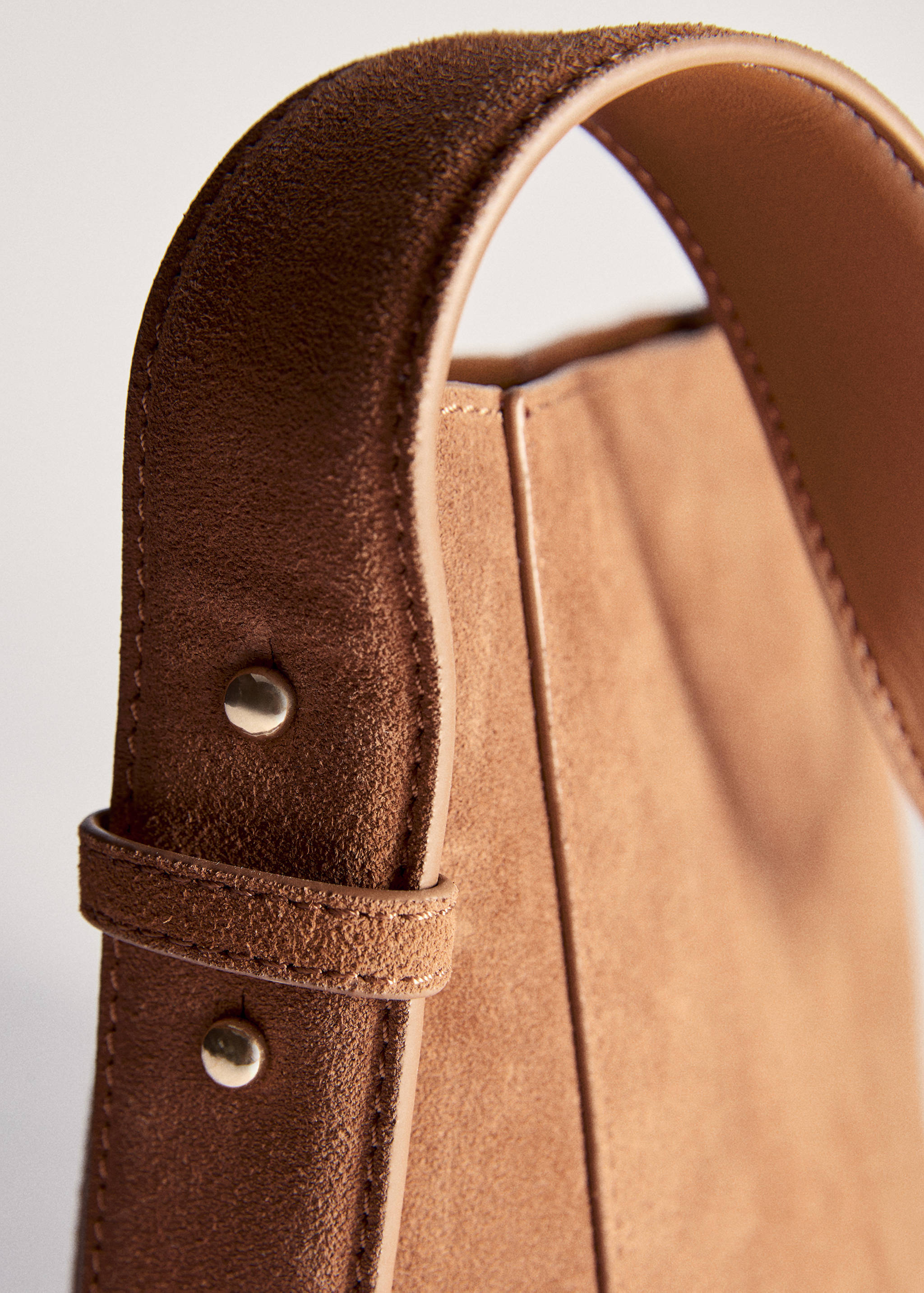 Suede shoulder bag - Details of the article 5