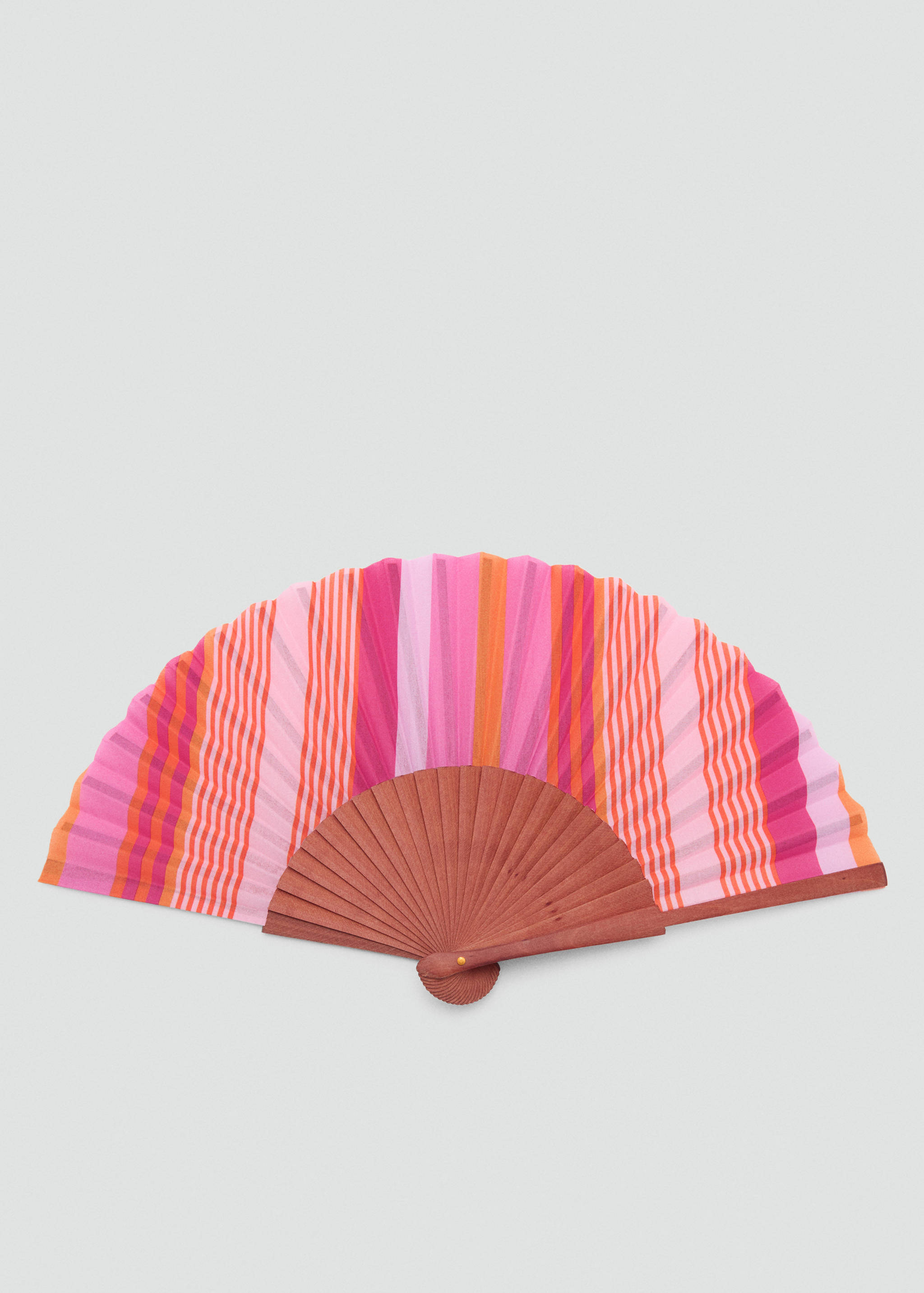 Abanico de madera - Artículo sin modelo