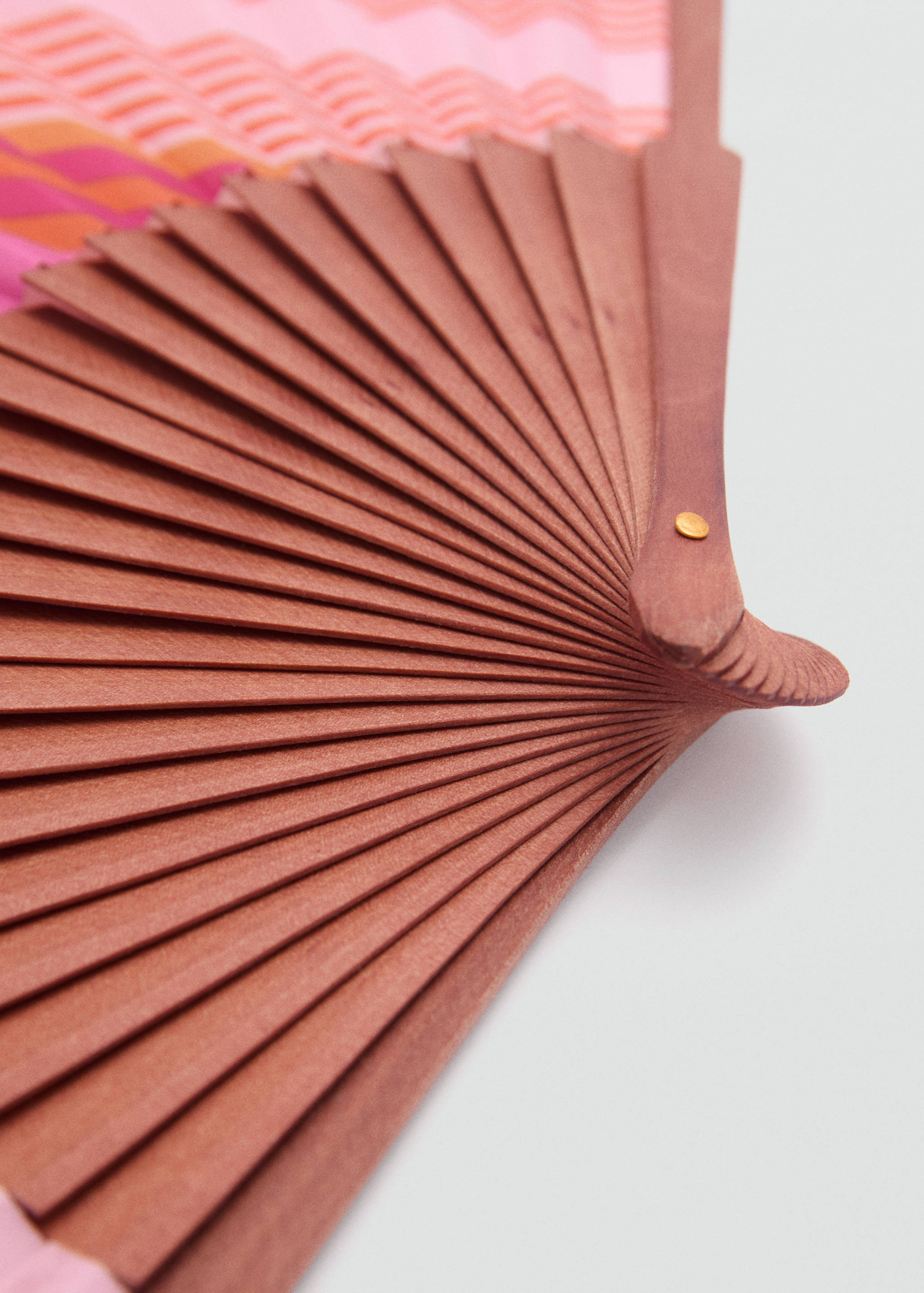 Abanico de madera - Detalle del artículo 1