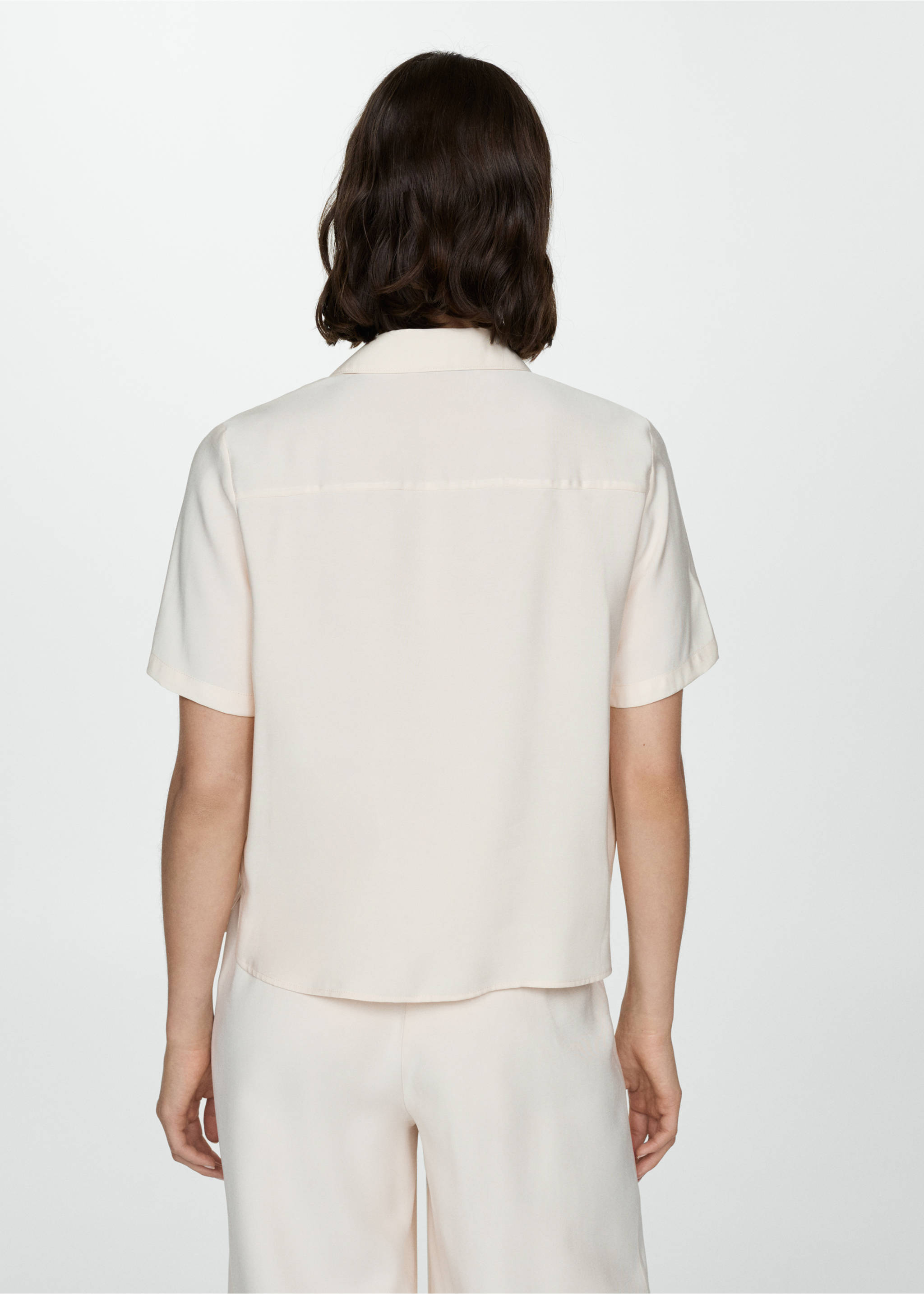 Short-sleeved satin shirt - Reverse of the article, Ecru. Ref: 77040280-00.