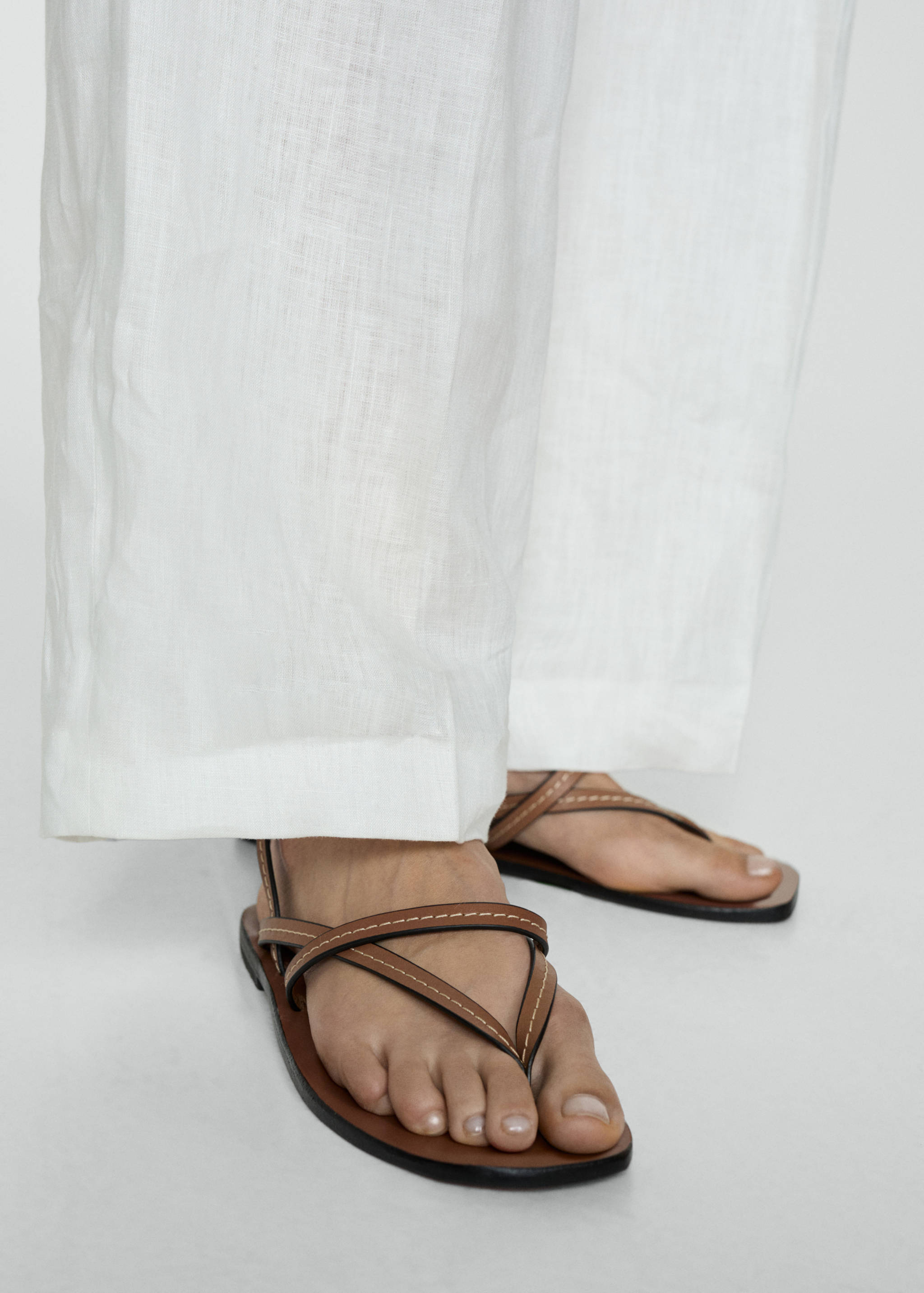 Leather straps sandals - Details of the article 9