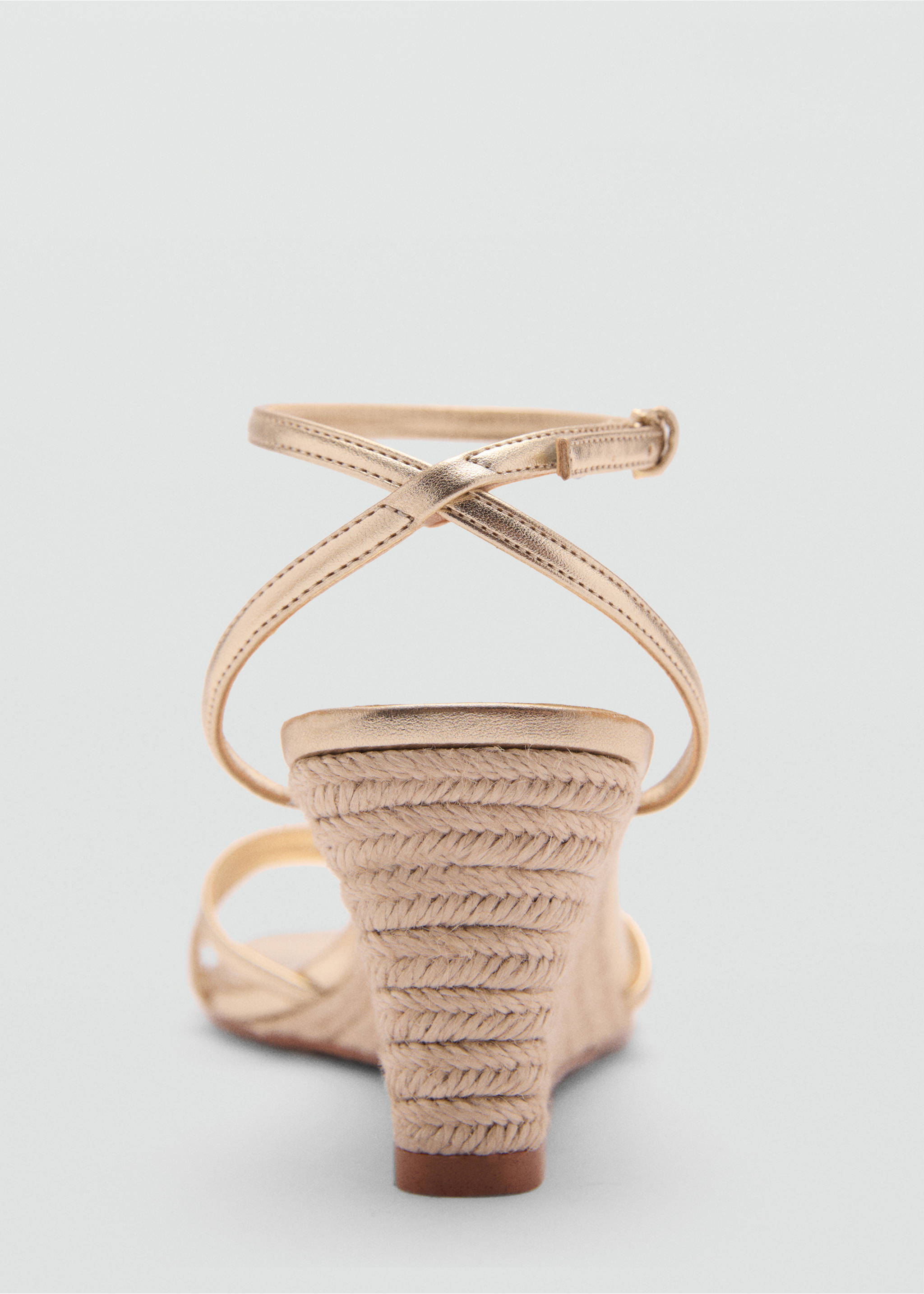 Metallic wedge sandals with straps - Details of the article 1, Gold. Ref: 77040289-00.