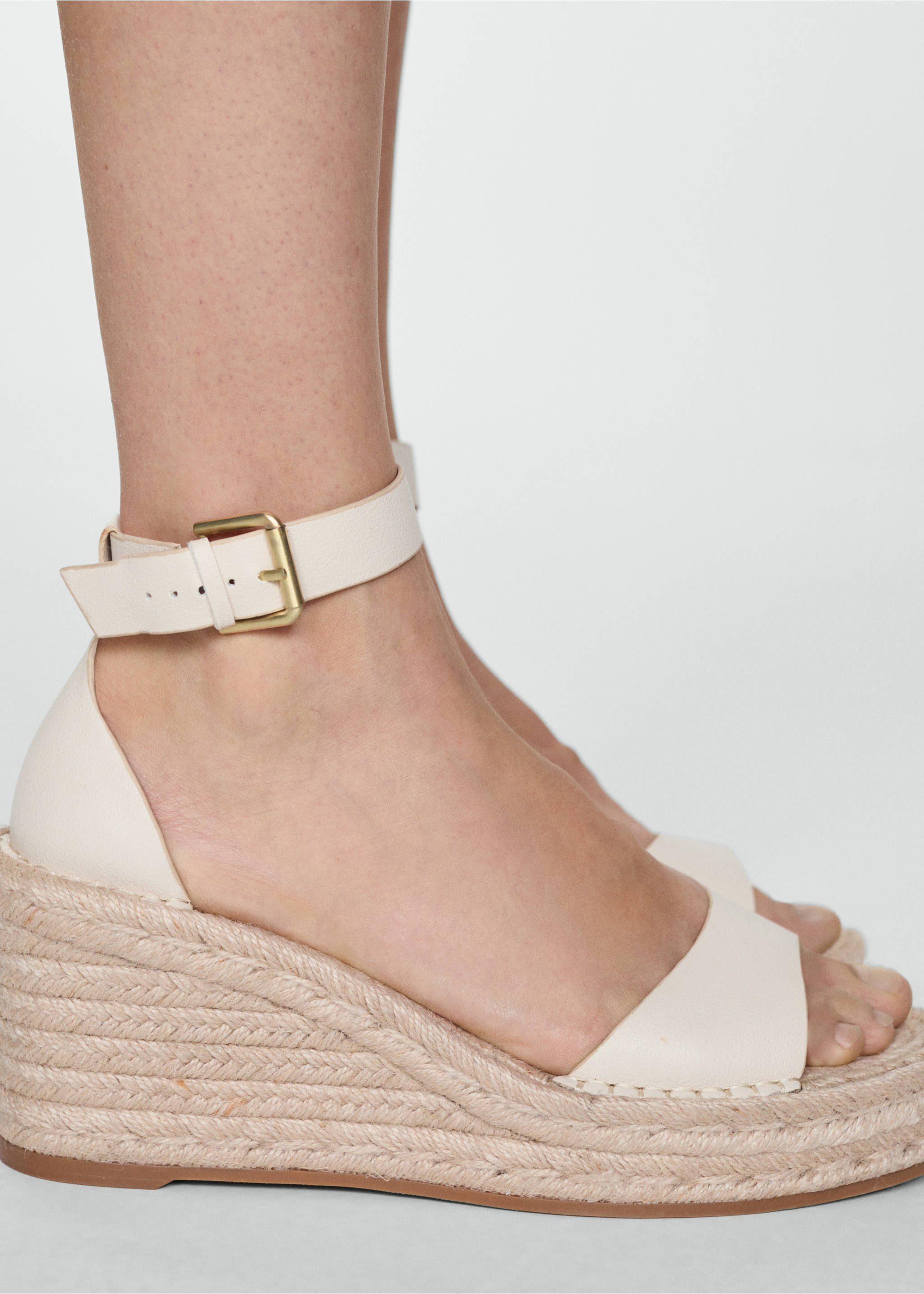 Wedge buckle sandals - Details of the article 9, Ecru. Ref: 77040335-00.