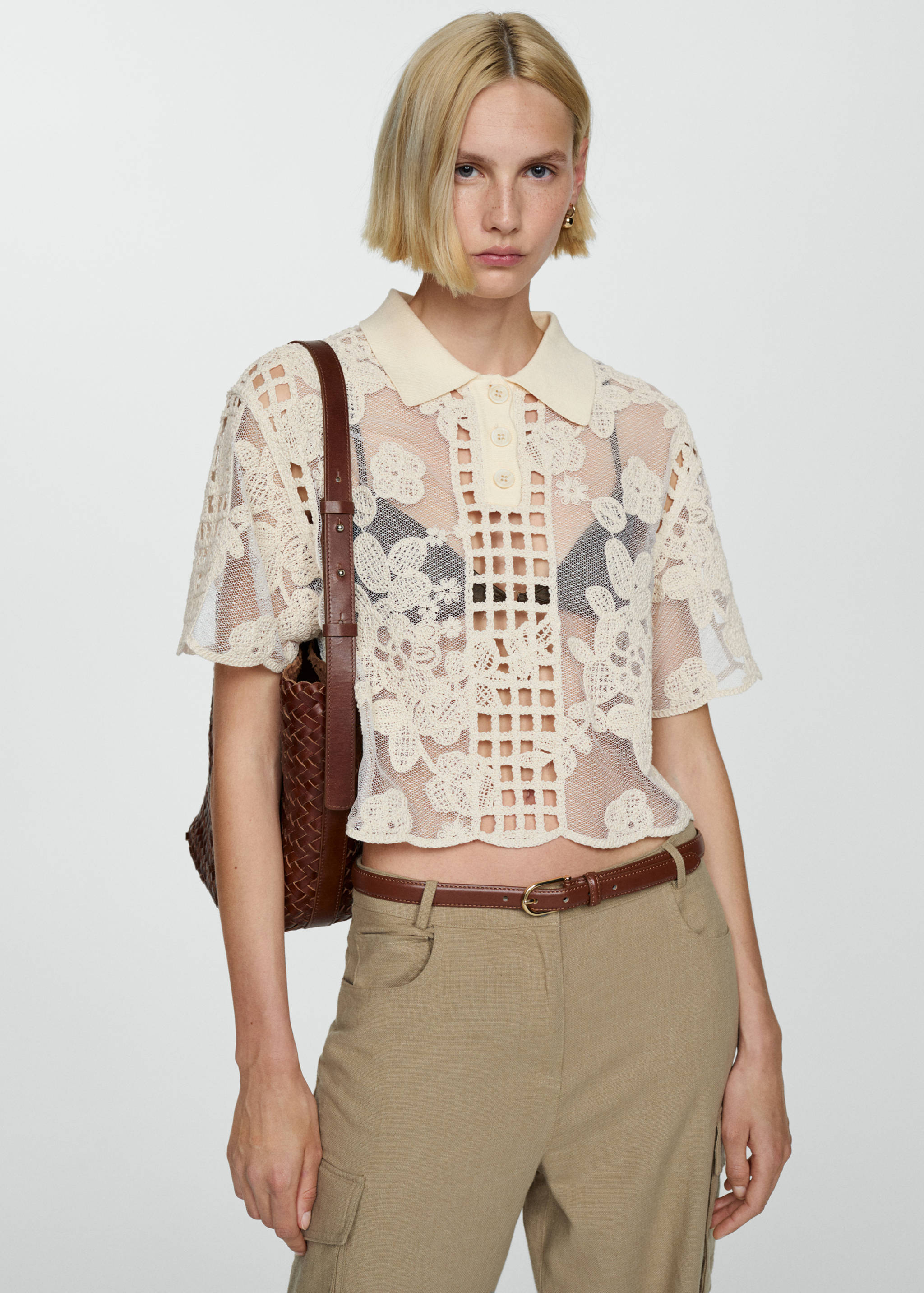 Embroidered blouse with openwork details - Medium plane