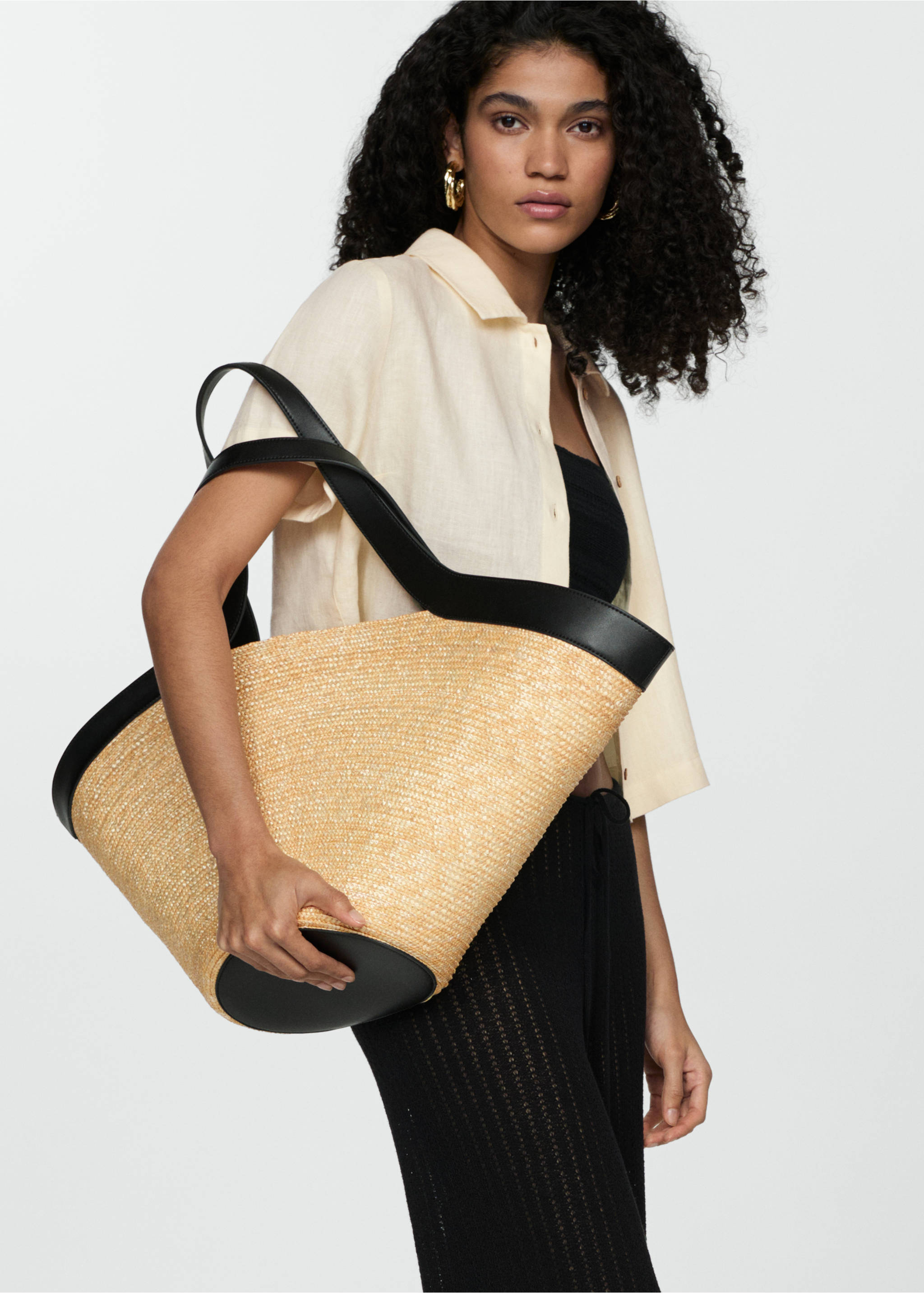 Chemise lin manches courtes - Détail de l'article 2, Jaune. Ref: 77040347-00.