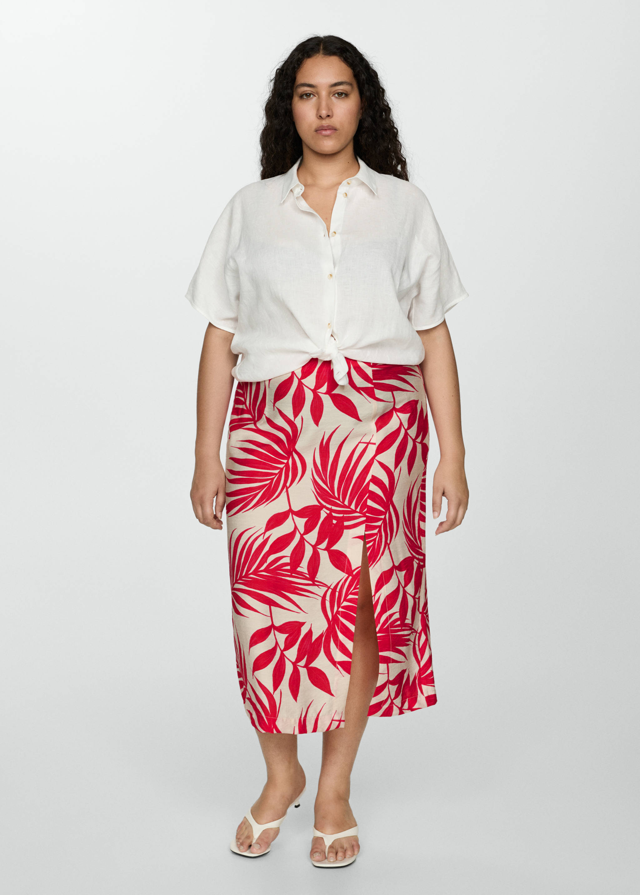 Printed skirt with slit - Details of the article 3