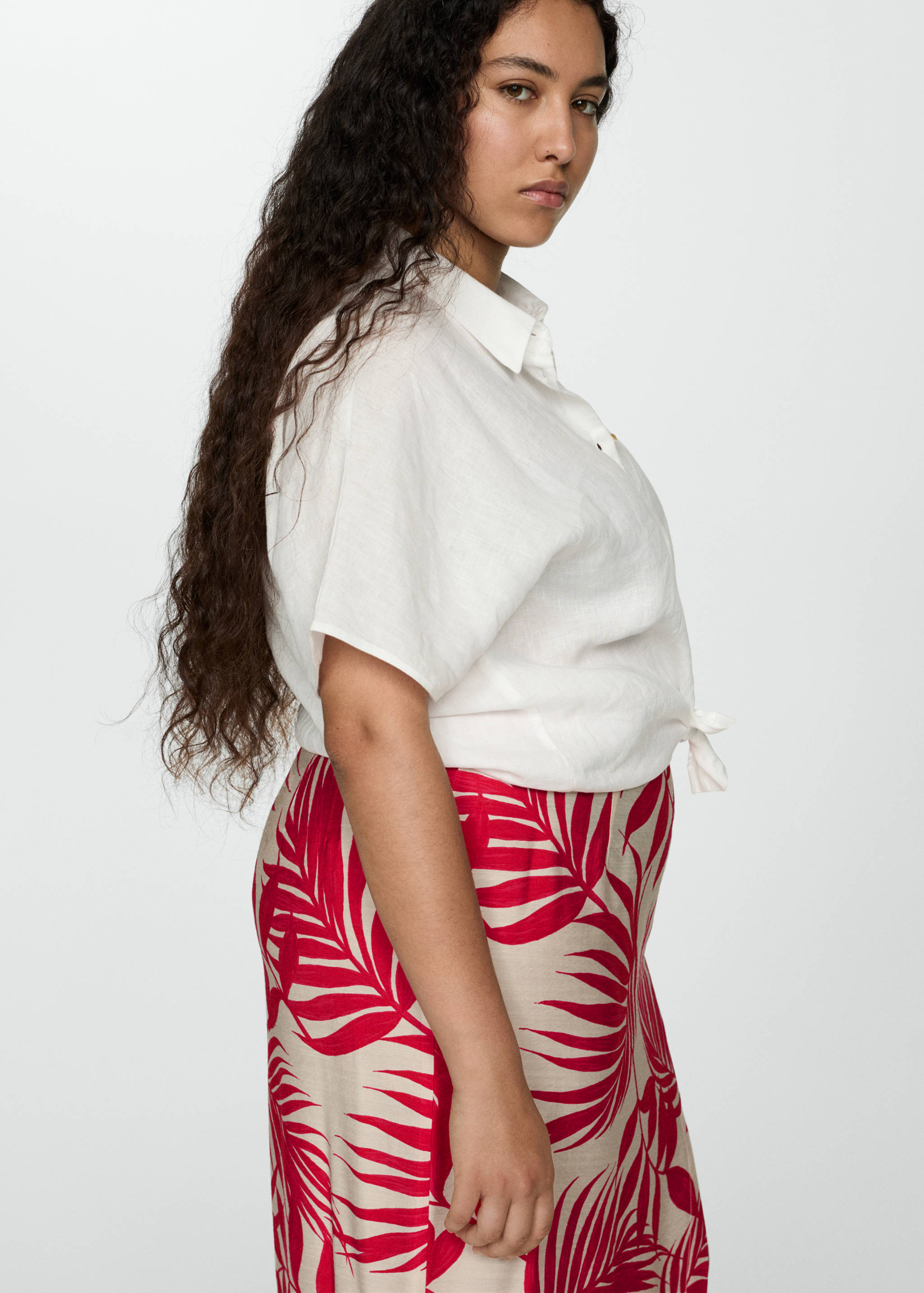 Printed skirt with slit - Details of the article 4
