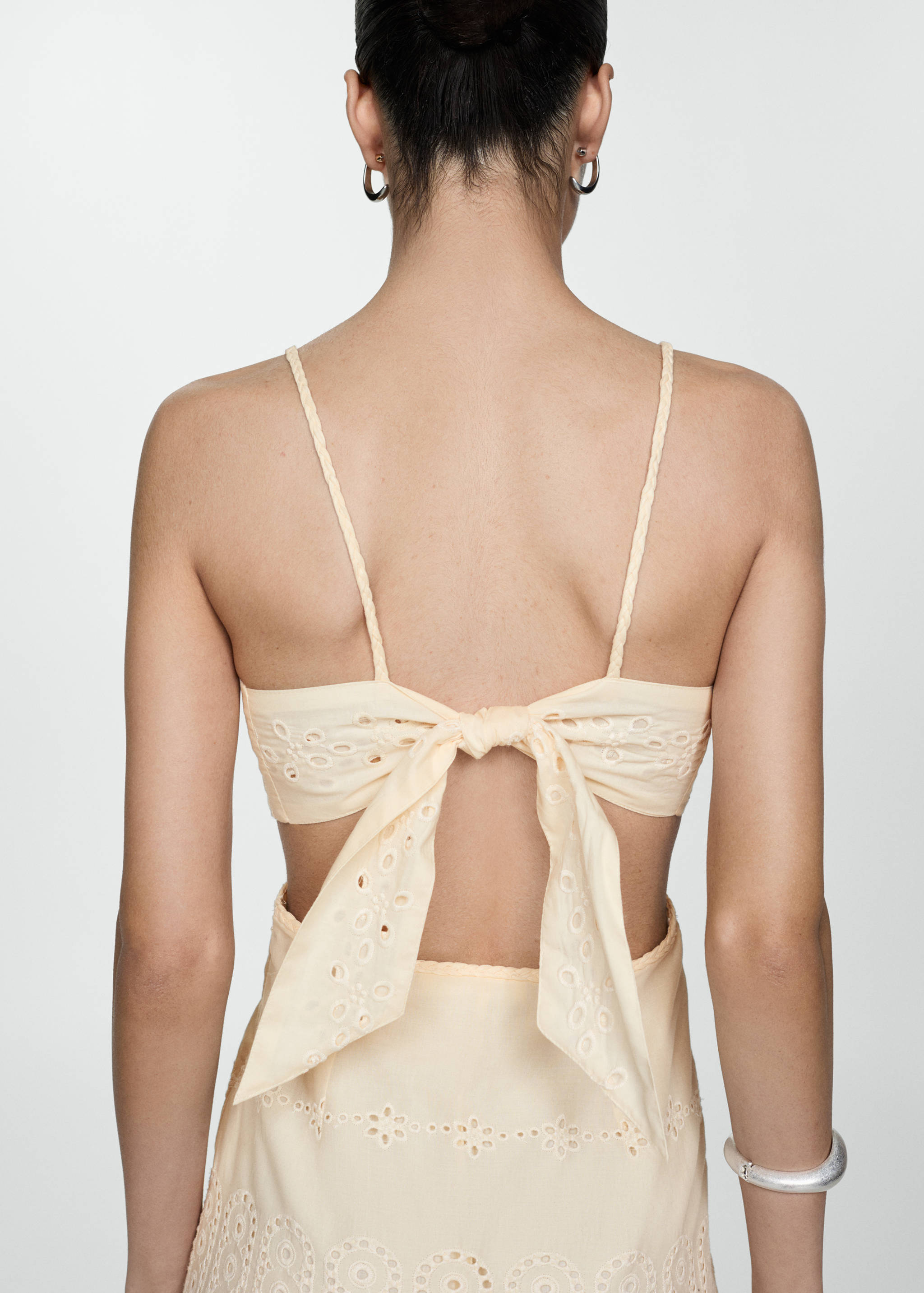 Embroidered dress with side slits - Details of the article 6