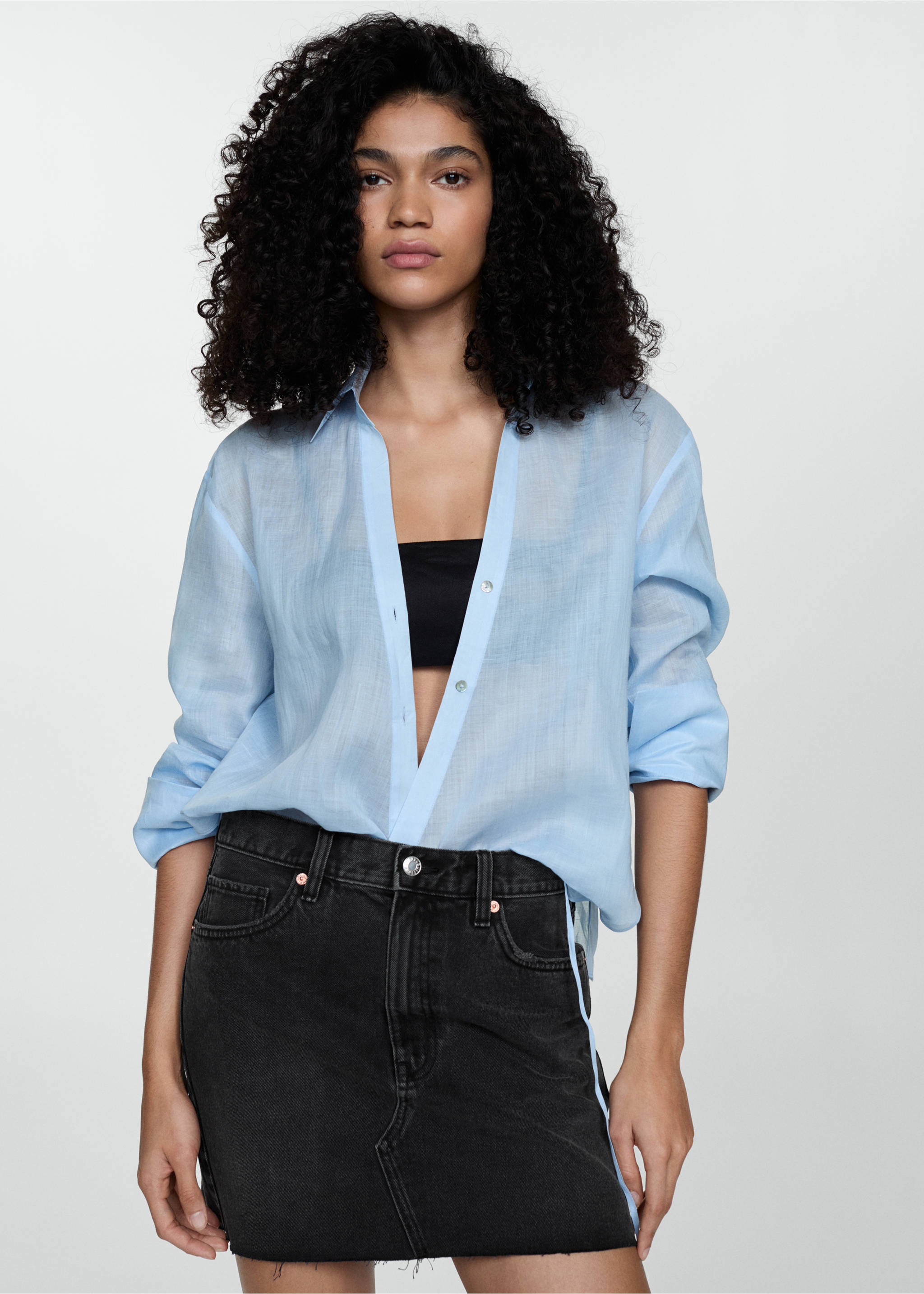 Minijupe jean ourlet effiloché - Plan moyen, Black denim. Ref: 77040365-00.