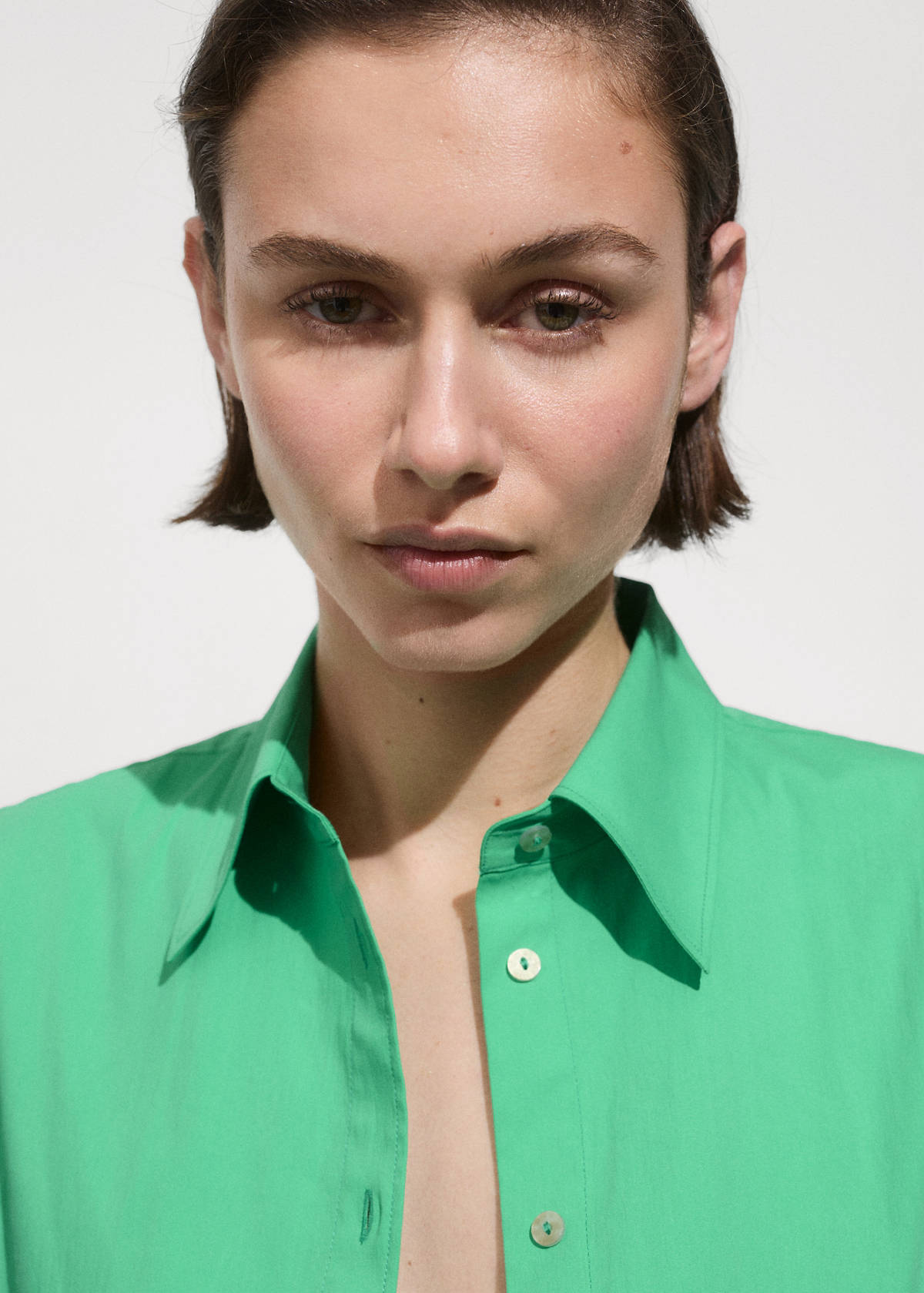 Buttoned cotton shirt — Green