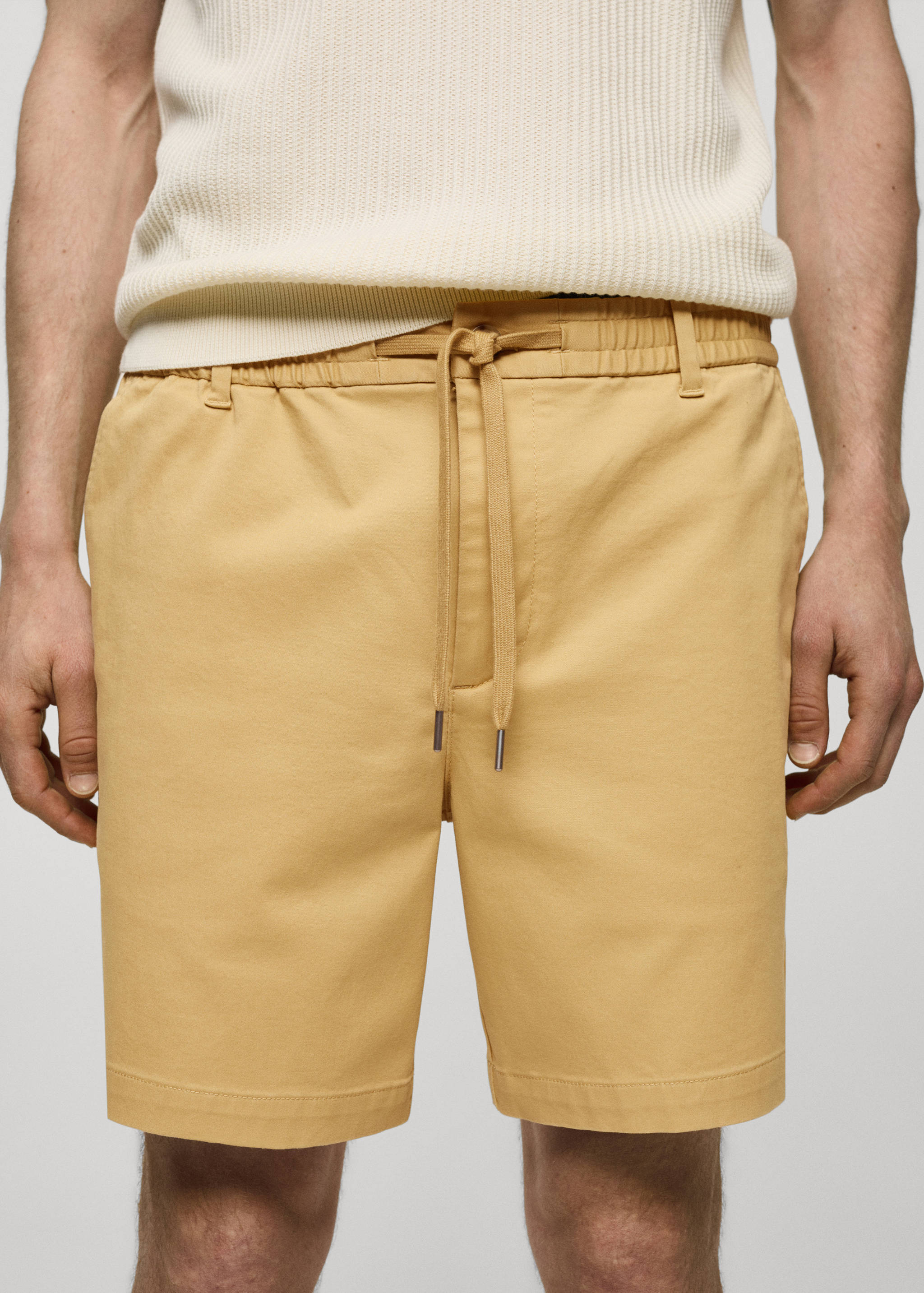 Cotton shorts with drawstring - Details of the article 1