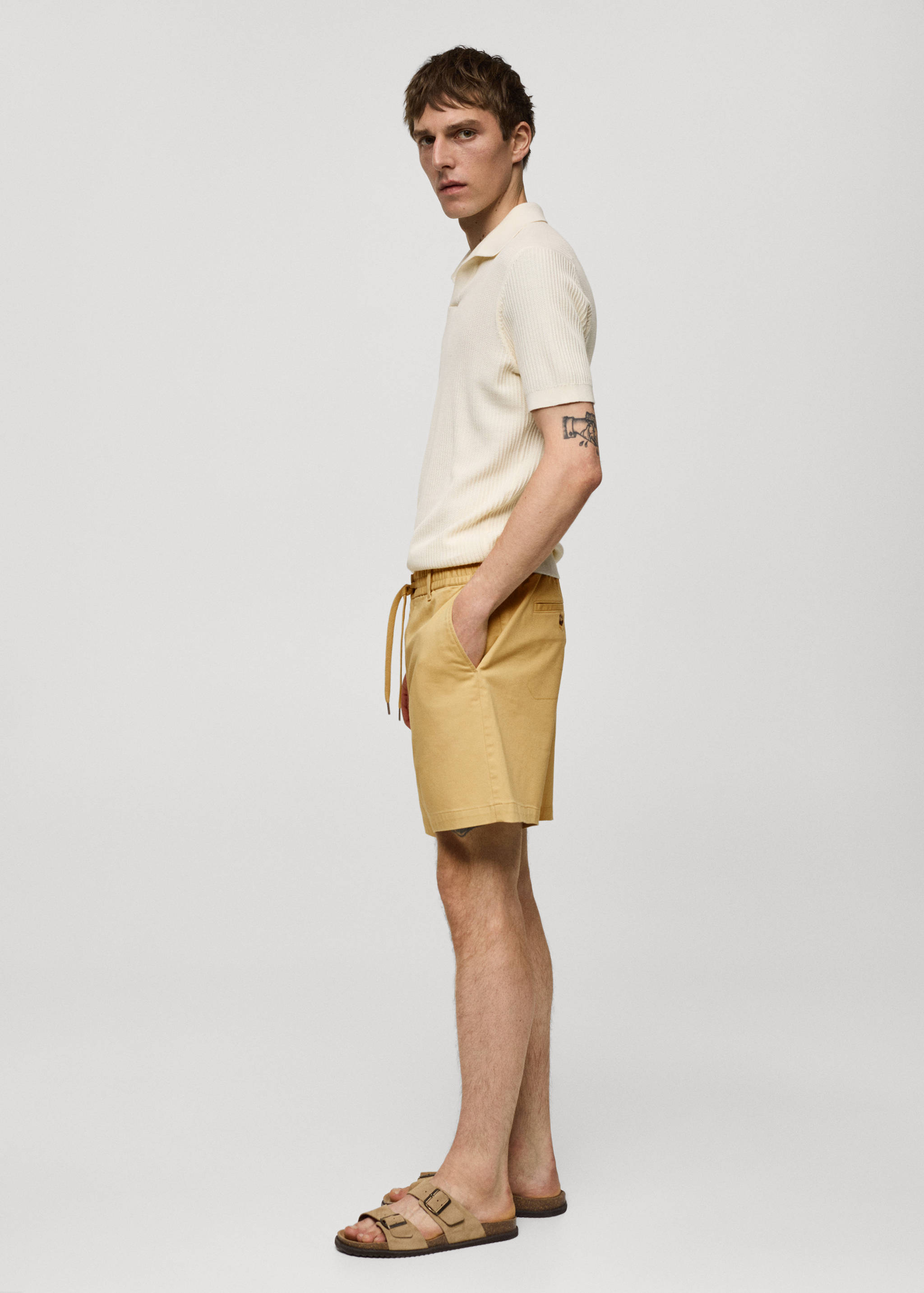 Cotton shorts with drawstring - Details of the article 2