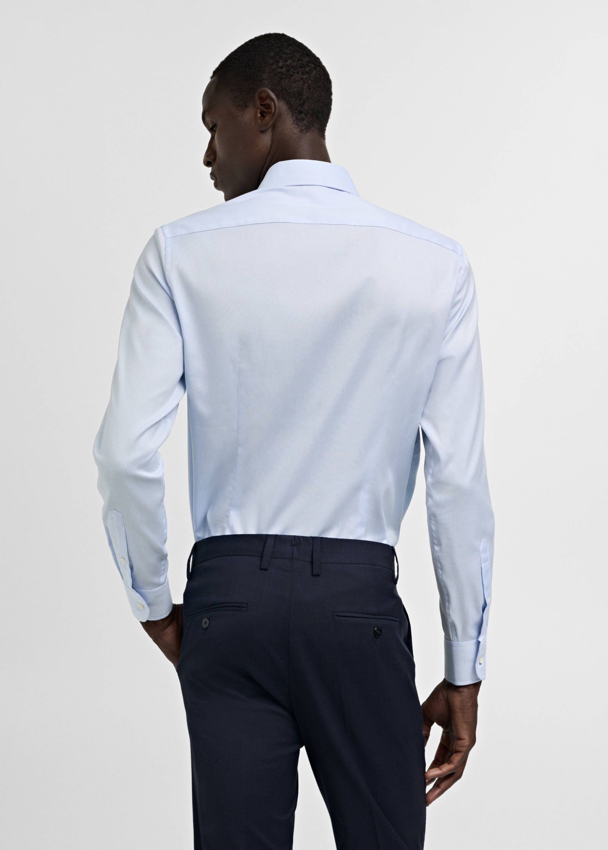 Chemise costume slim fit structurée - Verso de l’article