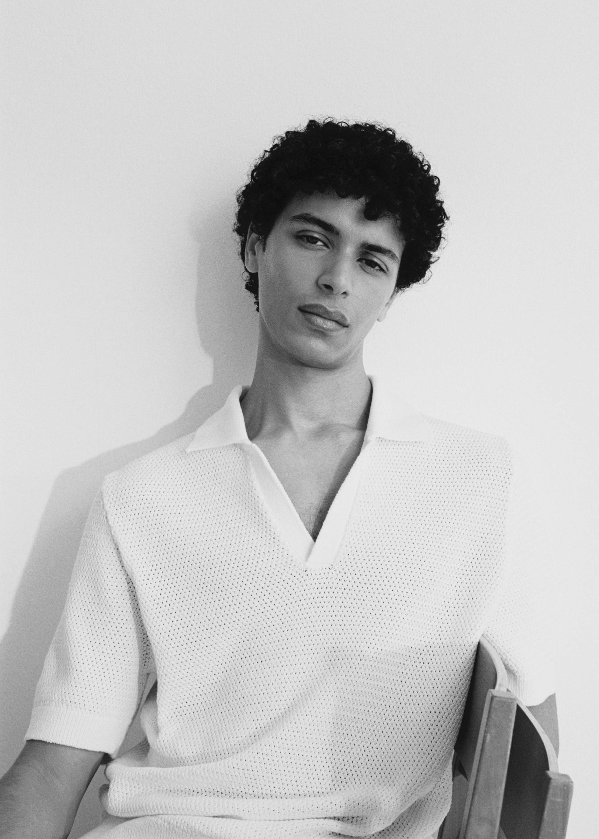 Cotton knitted polo shirt with lace accents - Details of the article 3