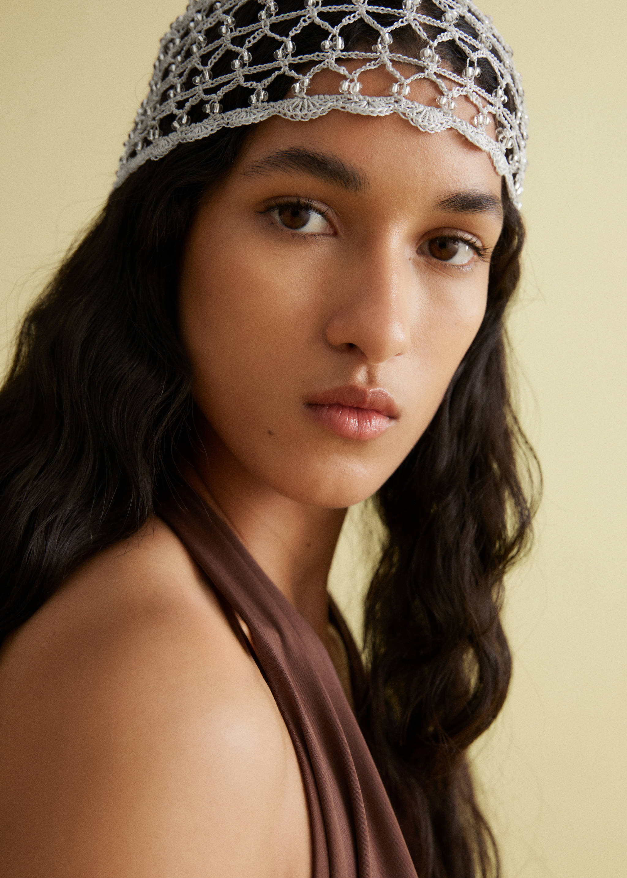 Gorro casquete abalorios - Plano general