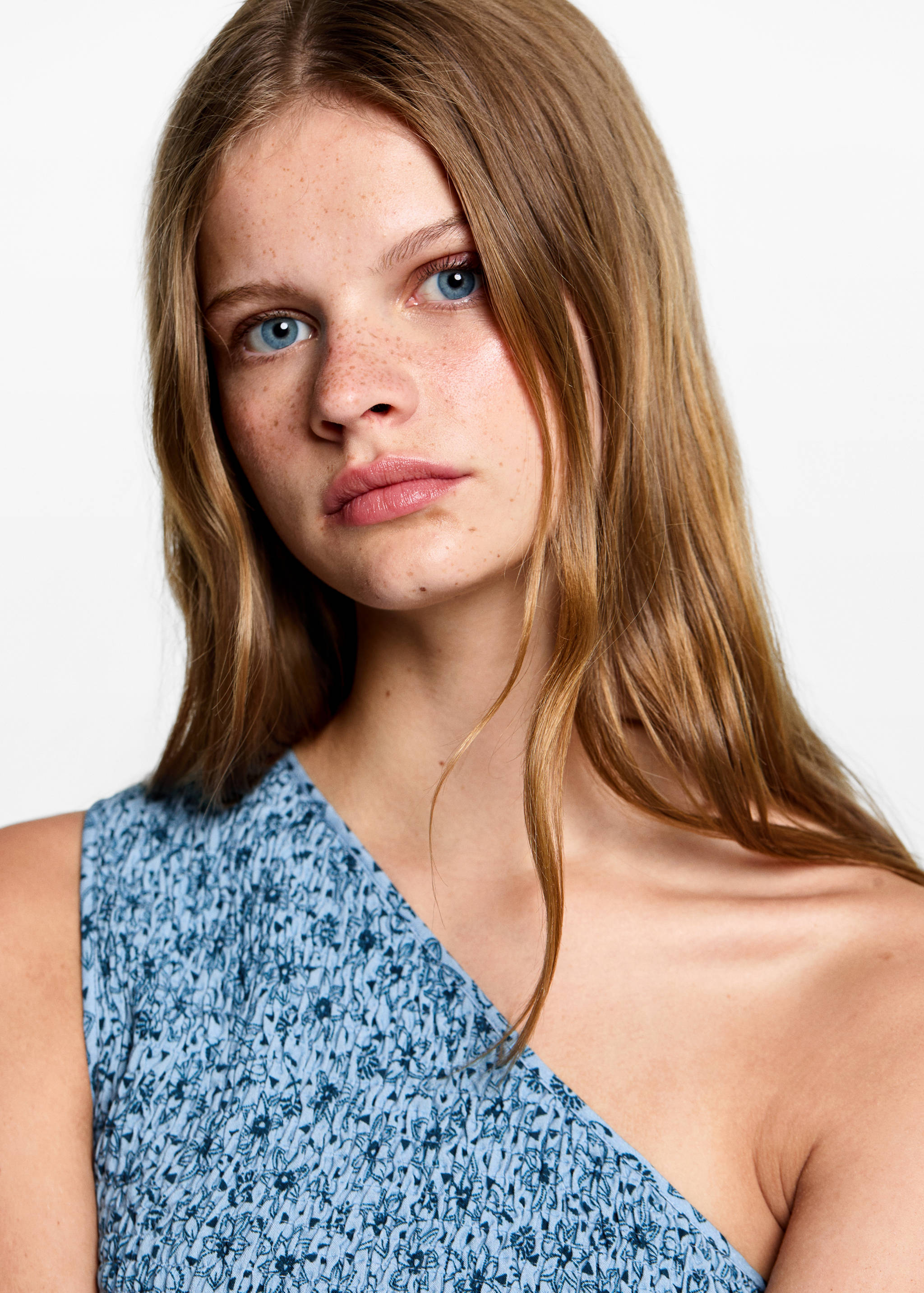 Asymmetric printed top - Details of the article 1