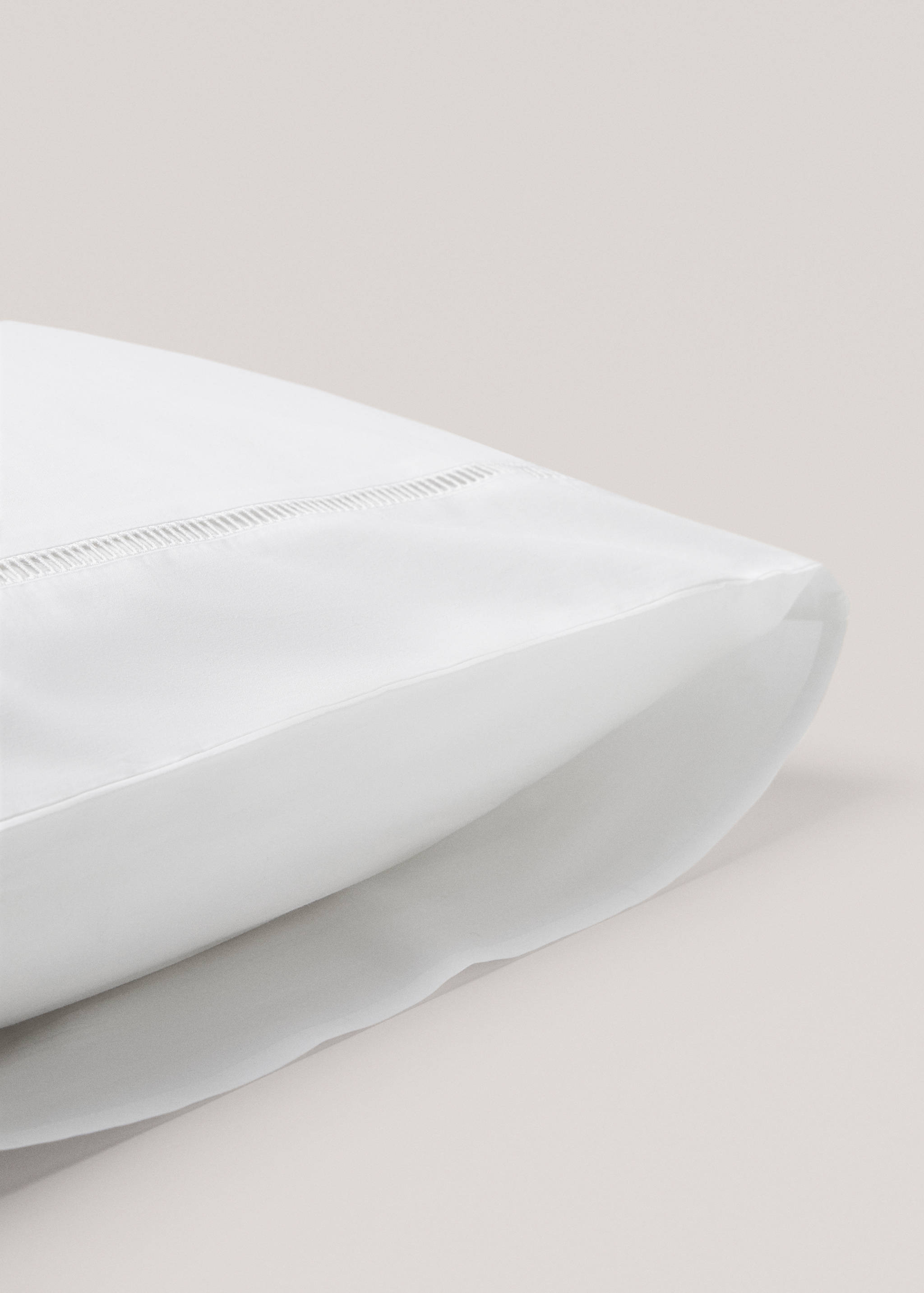 Hemstitch detail pillowcase 60x60cm - Details of the article 2