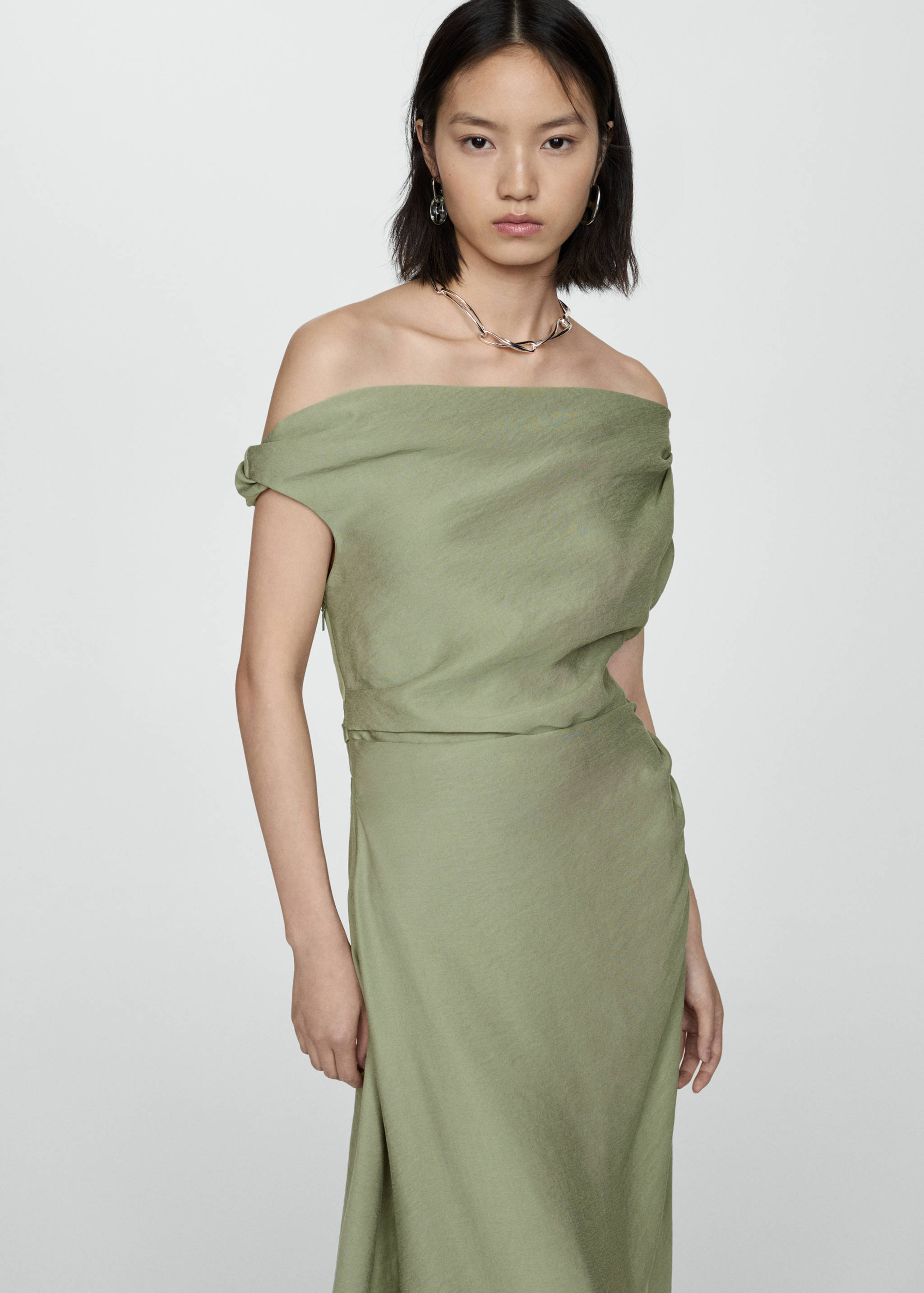 Asymmetrical pleated dress - Medium plane