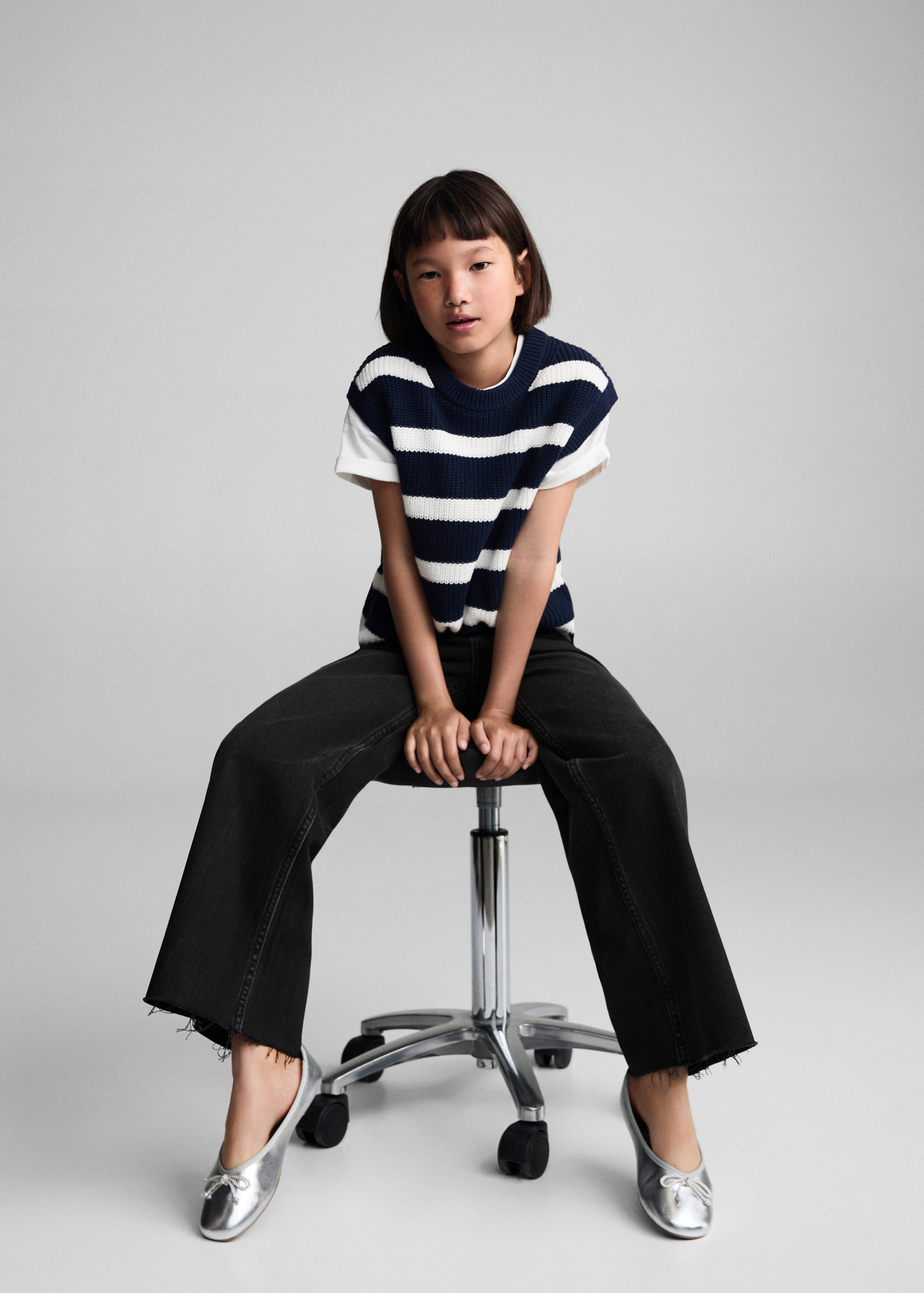 Wideleg low frayed hem jeans - Details of the article 1