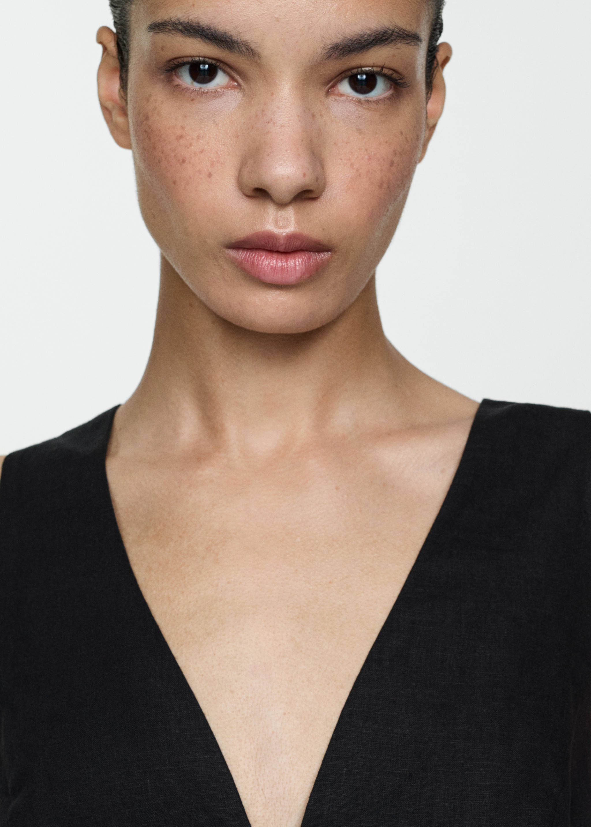 Short linen dress - Details of the article 1