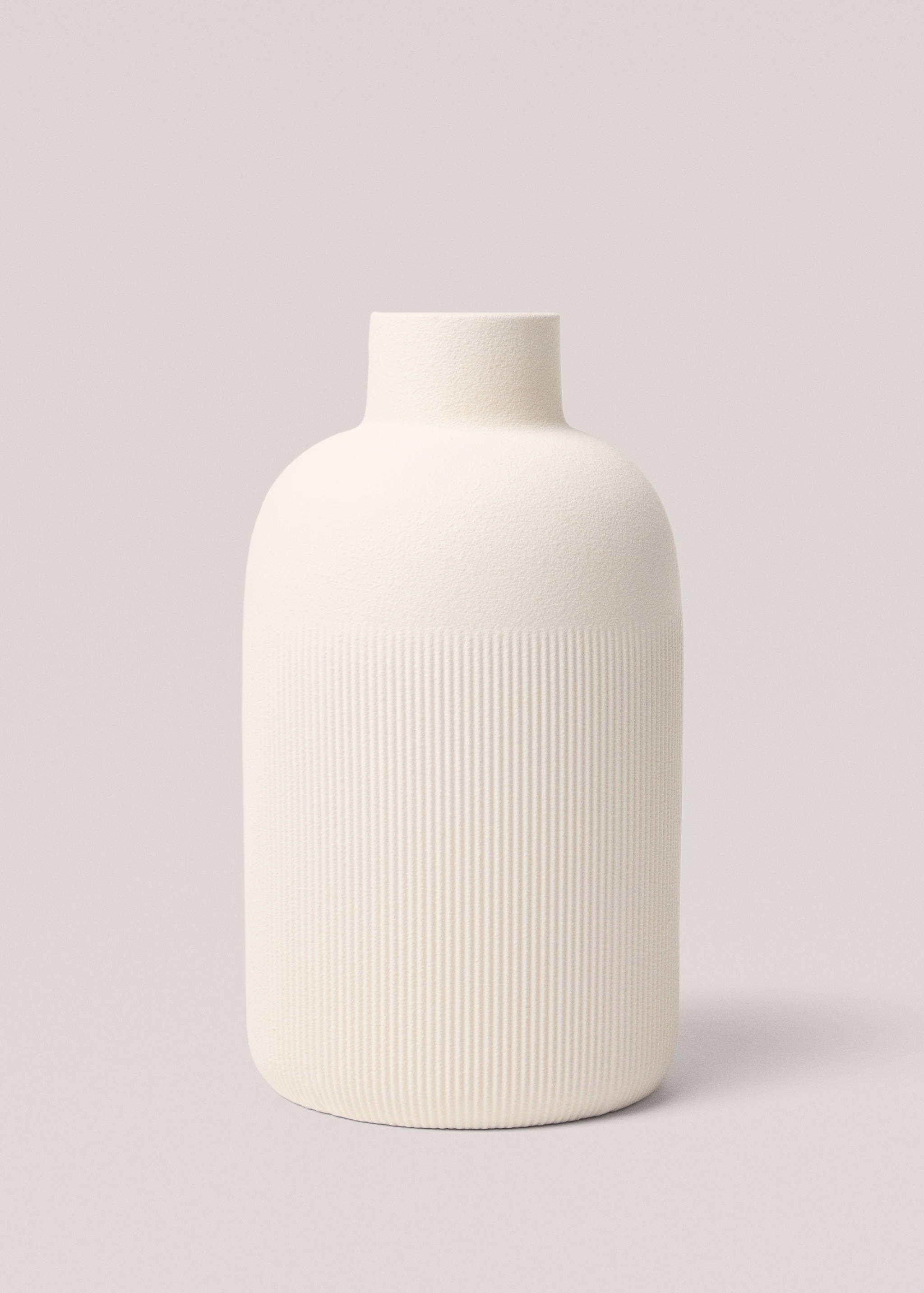 Stoneware vase with stripe relief - Article without model