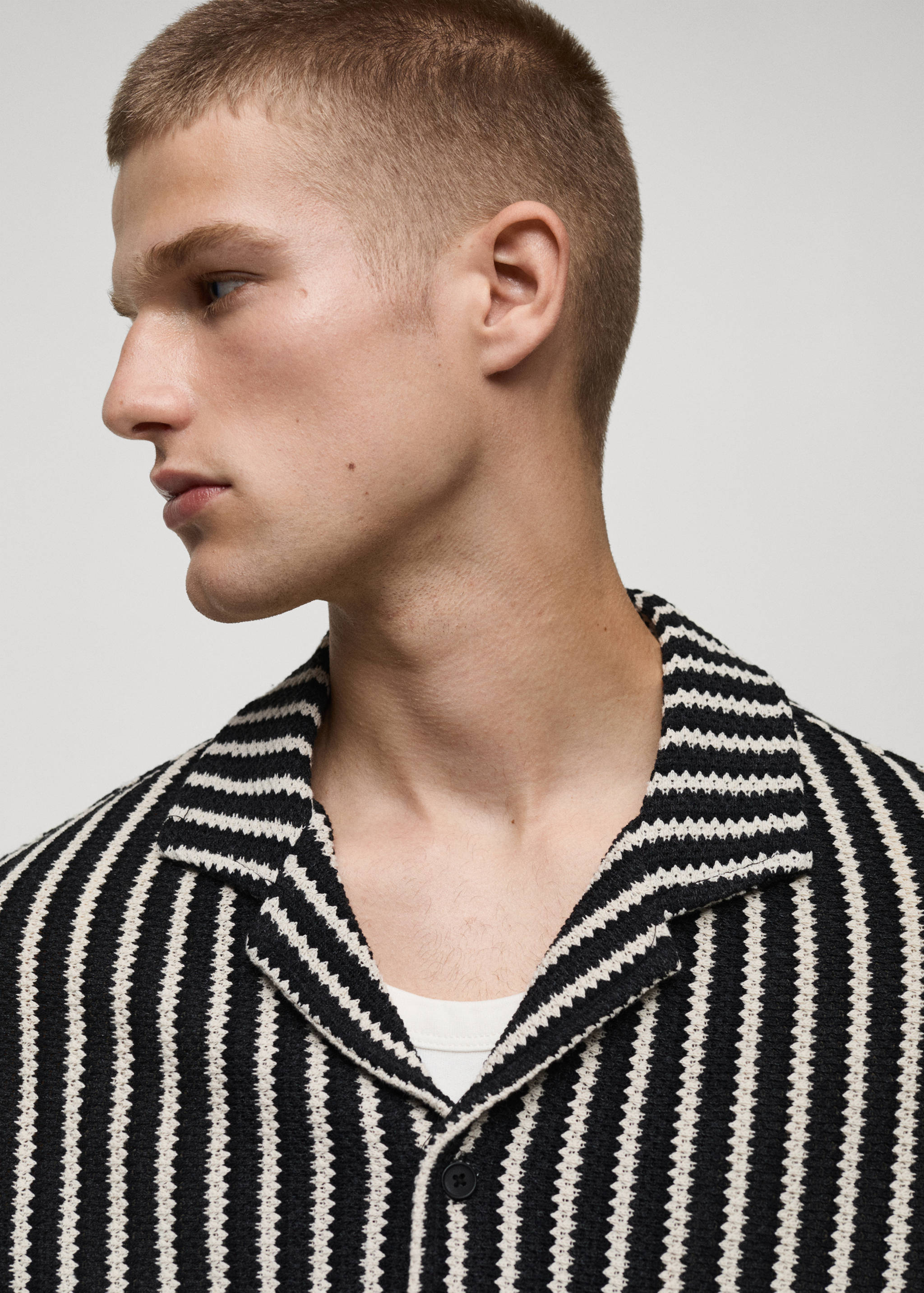 Crochet knitted shirt - Details of the article 1