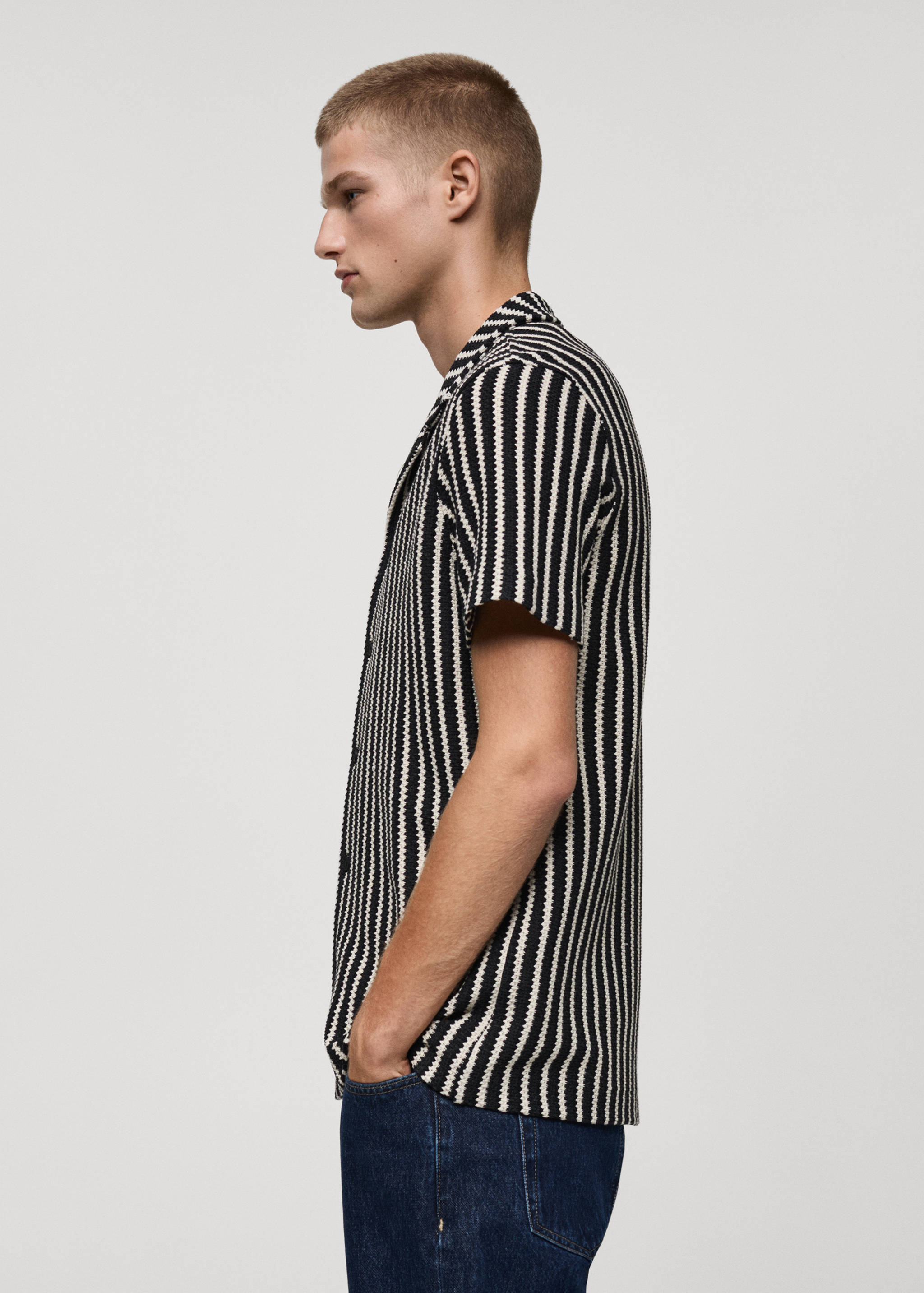 Crochet knitted shirt - Details of the article 2