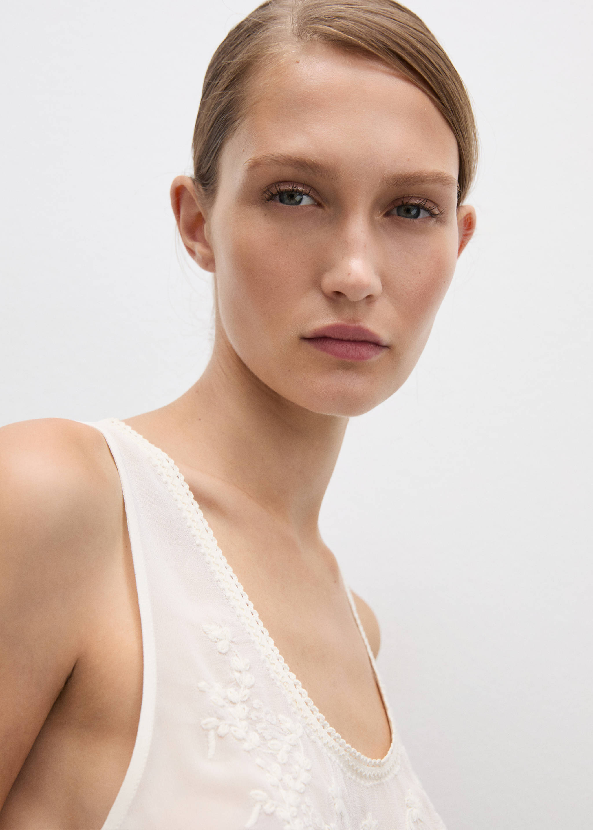 Embroidered strap top - Details of the article 1