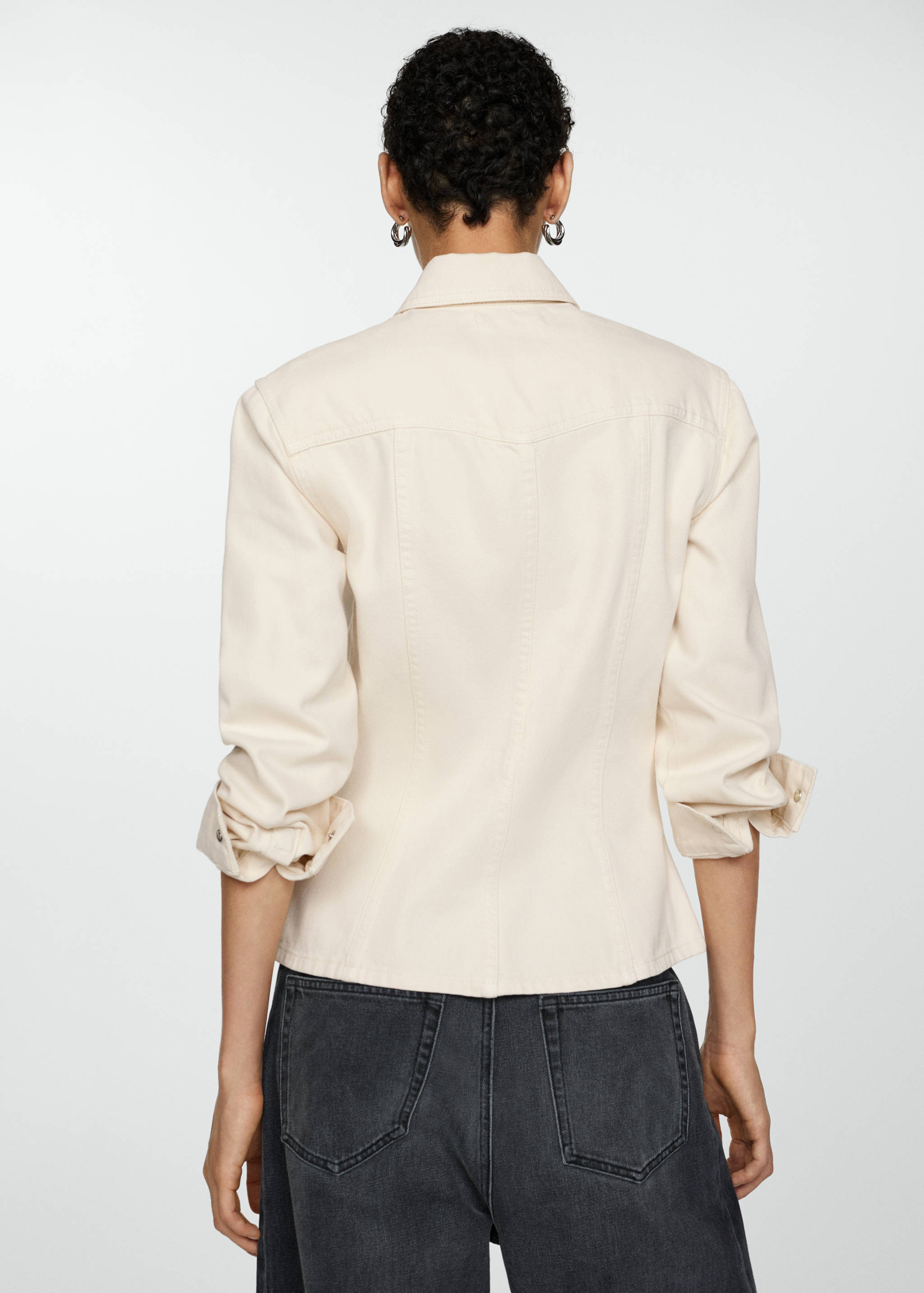 Fitted denim shirt - Reverse of the article