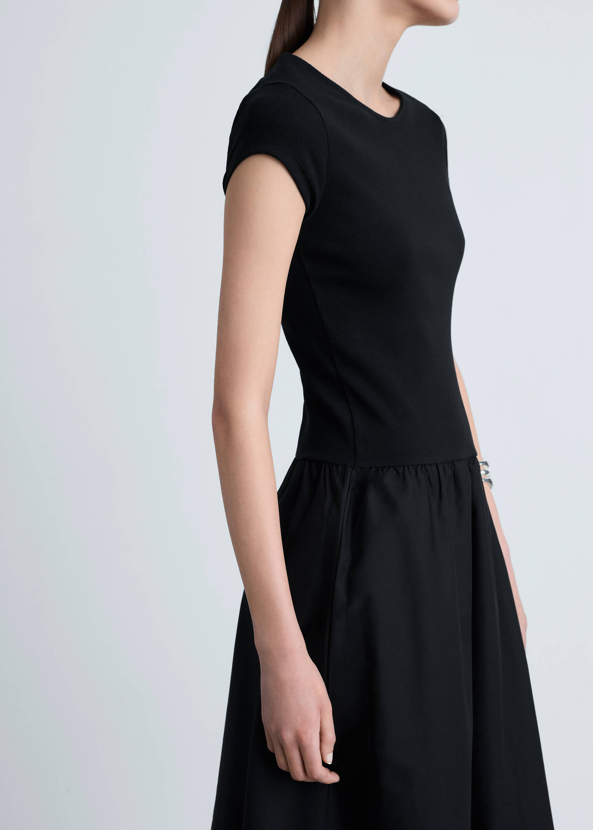 Flared dress in combined fabric - Details of the article 6