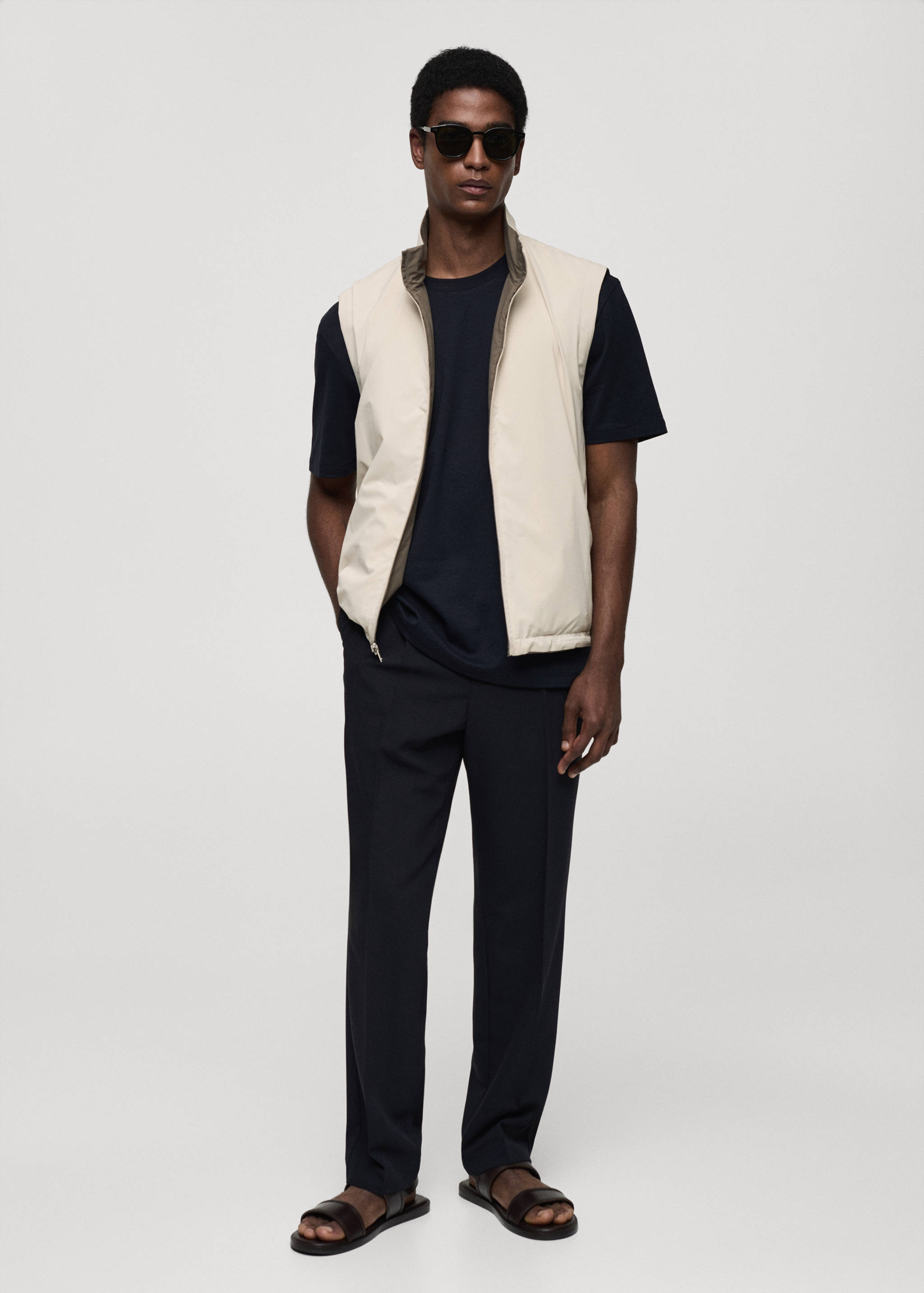 Reversible water-repellent gilet - General plane