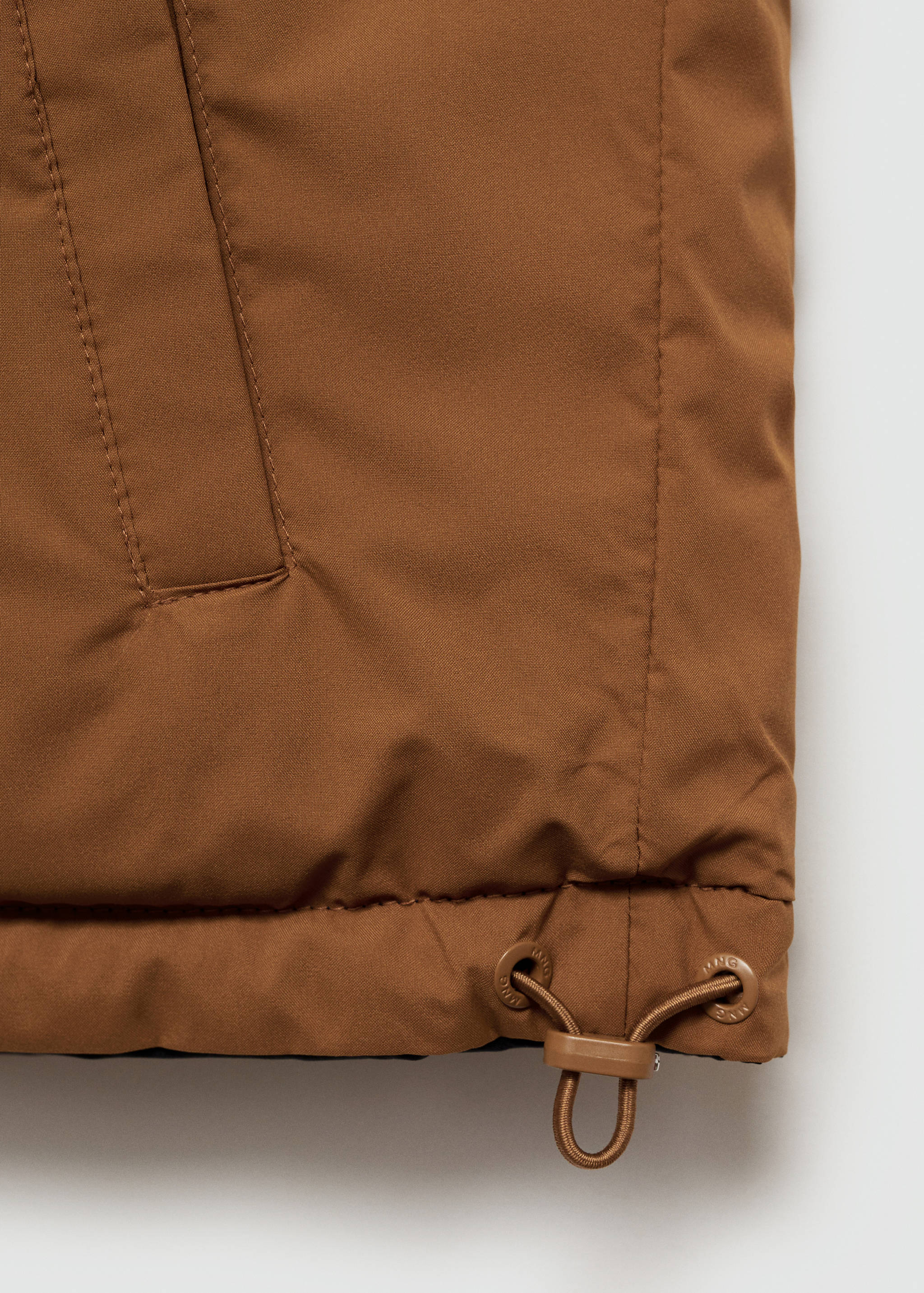 Reversible water-repellent gilet - Details of the article 0