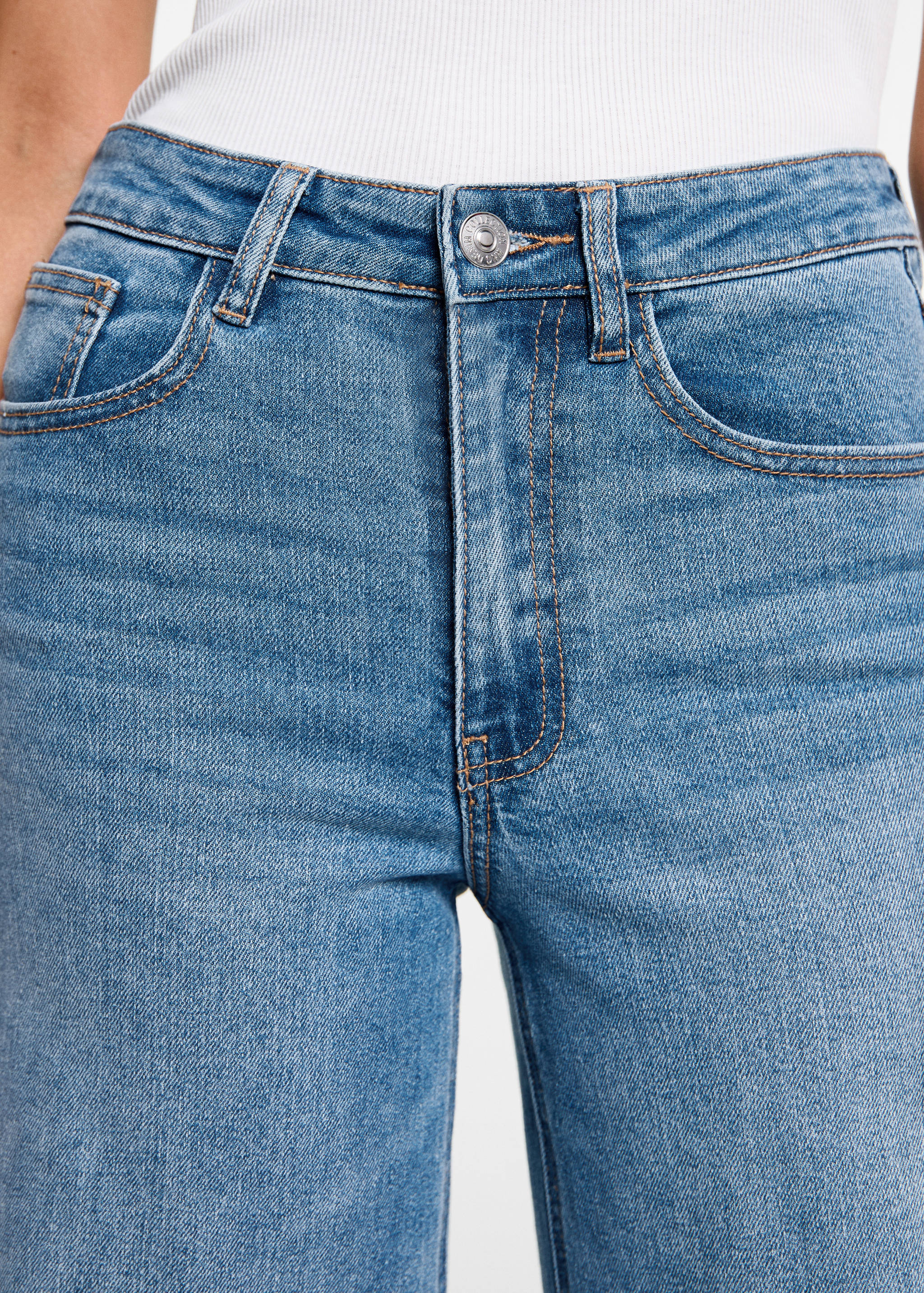 Flared jeans - Details of the article 6